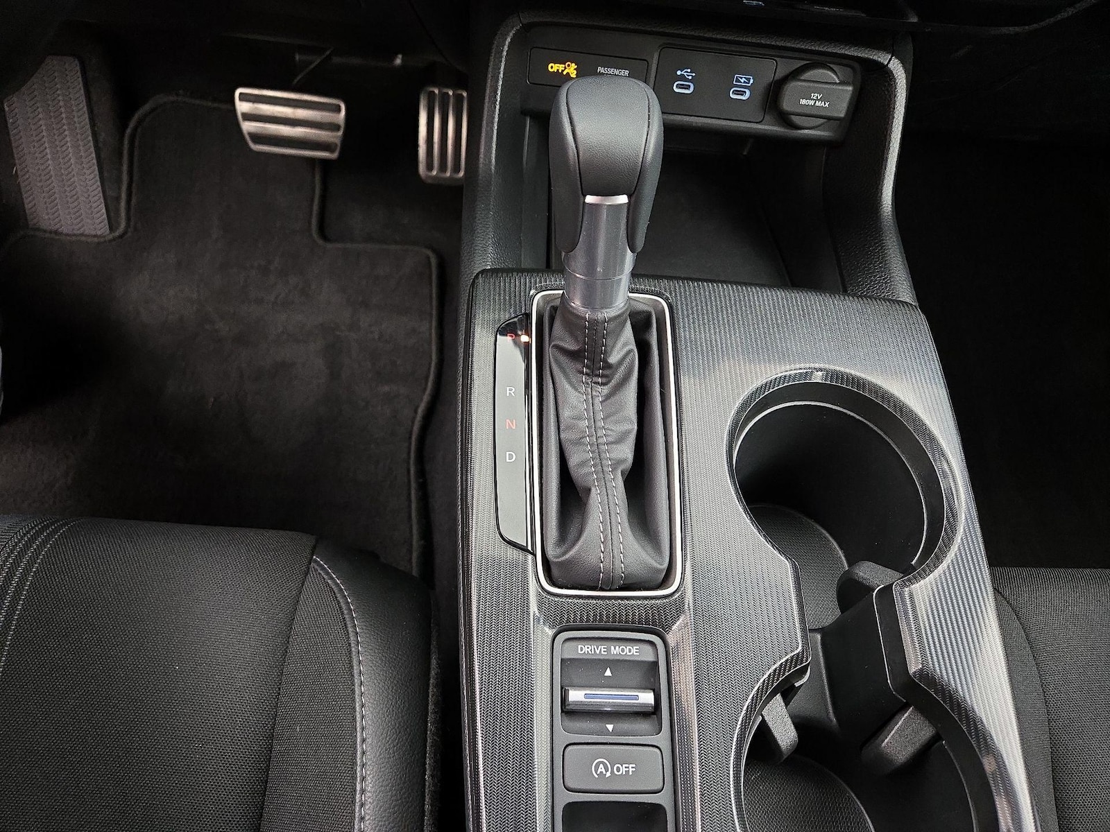 2025 Honda Civic Sport - Photo 18
