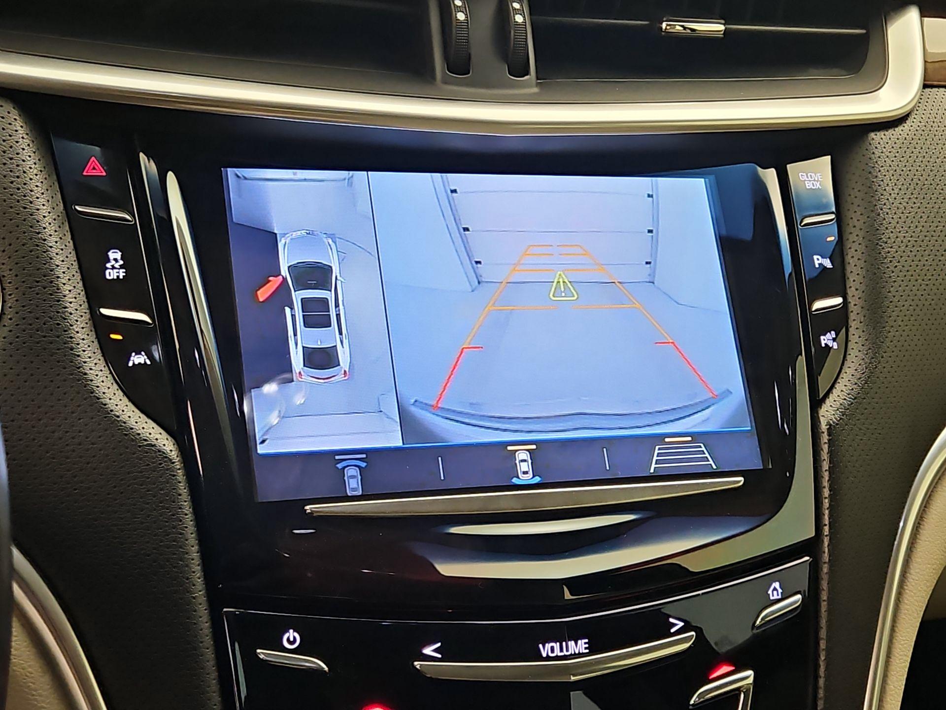 Thumbnail: 2018 Cadillac XTS - 15