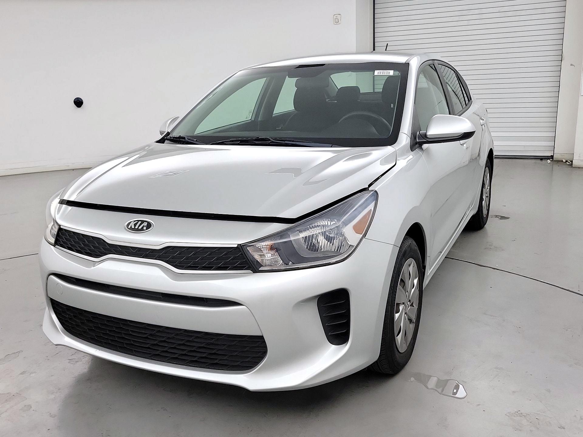 Thumbnail: 2019 Kia Rio - 3