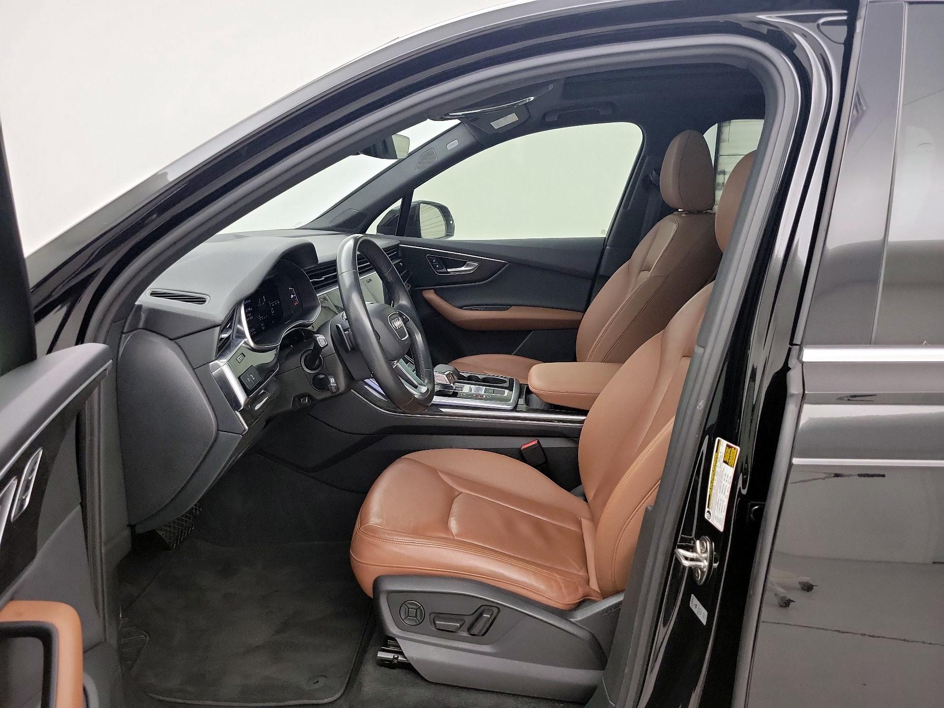 Thumbnail: 2021 Audi Q7 - 11