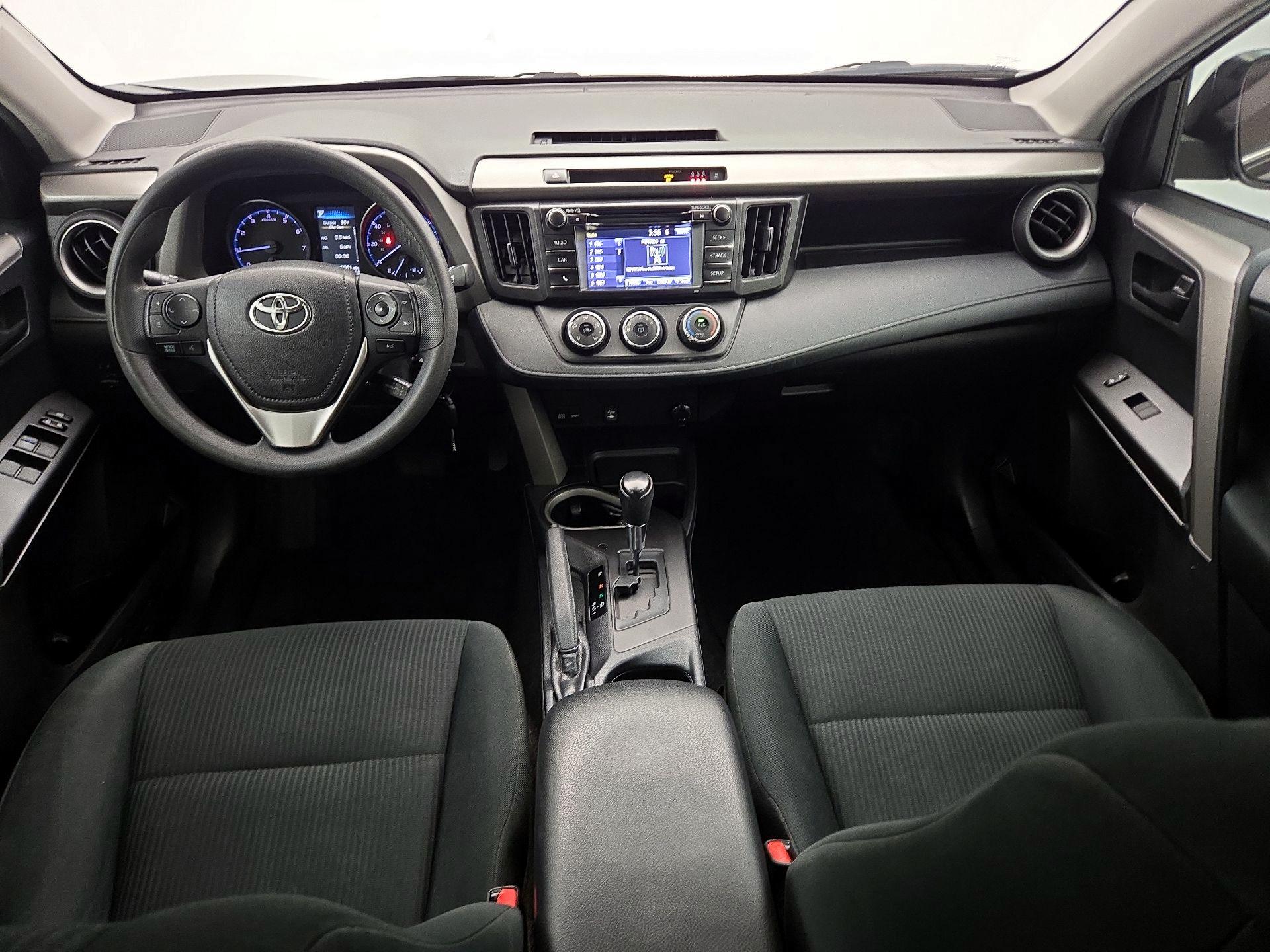 Thumbnail: 2018 Toyota RAV4 - 9