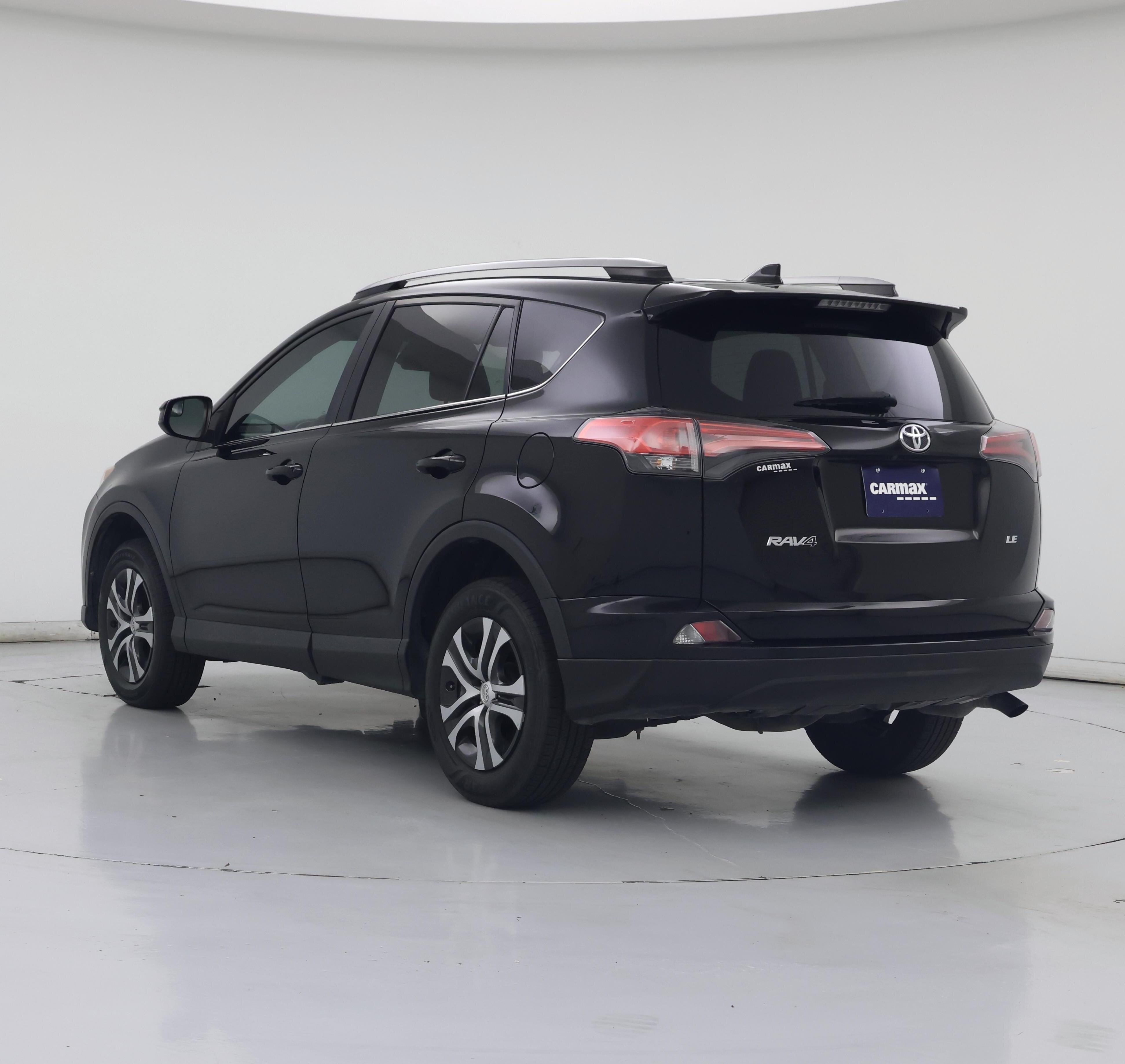 Thumbnail: 2018 Toyota RAV4 - 2
