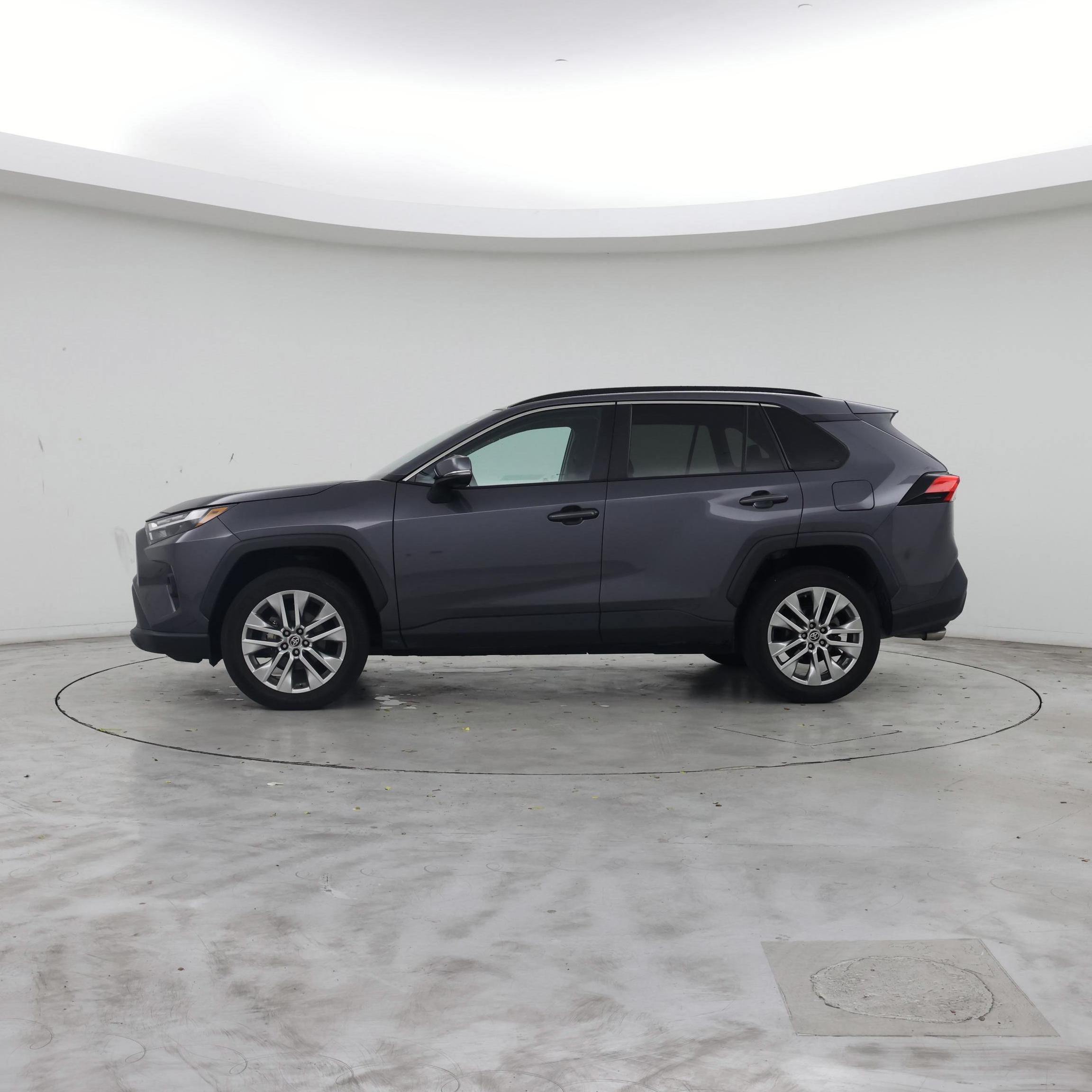 Thumbnail: 2023 Toyota RAV4 - 3