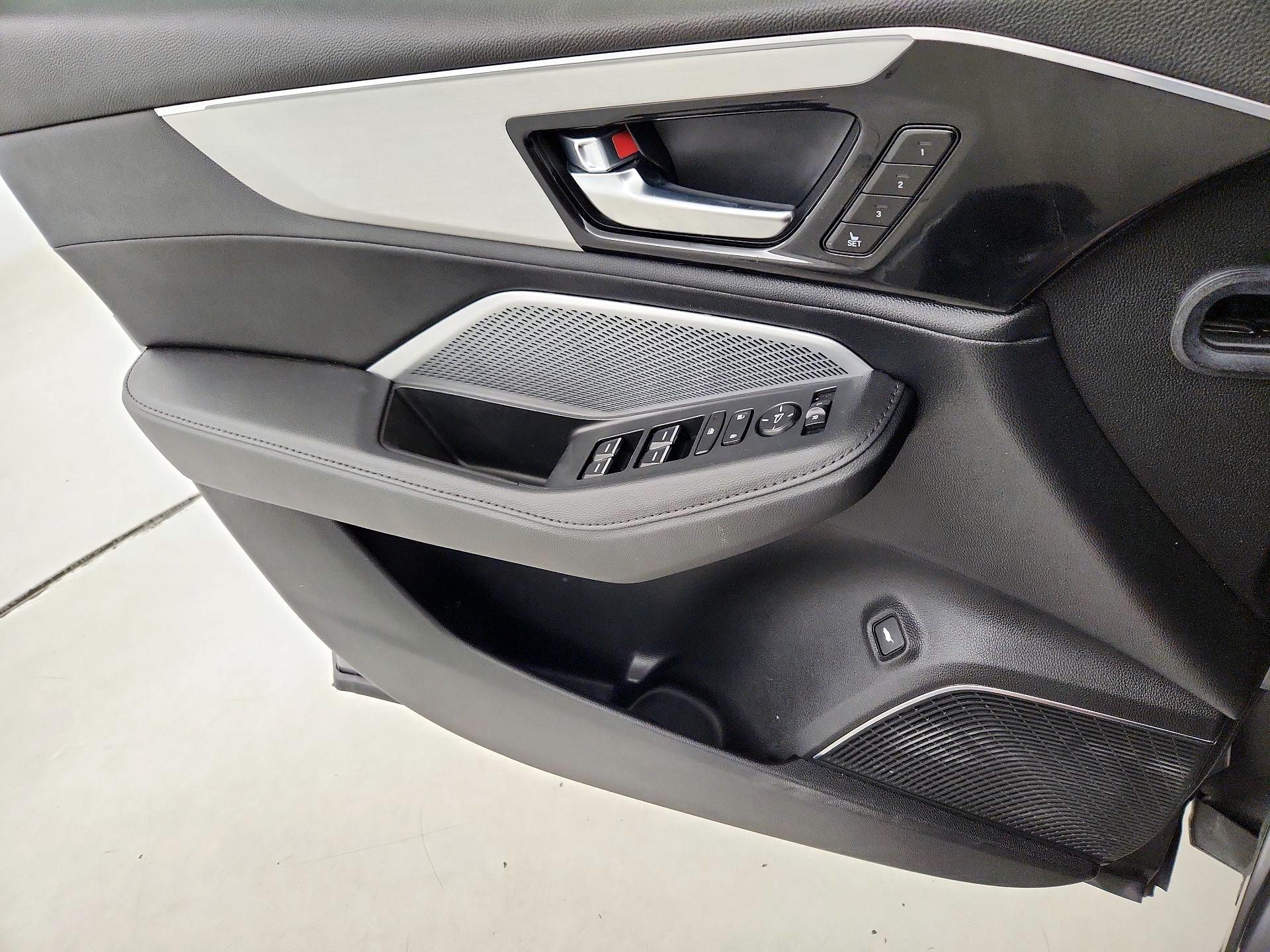 Thumbnail: 2025 Acura MDX - 12