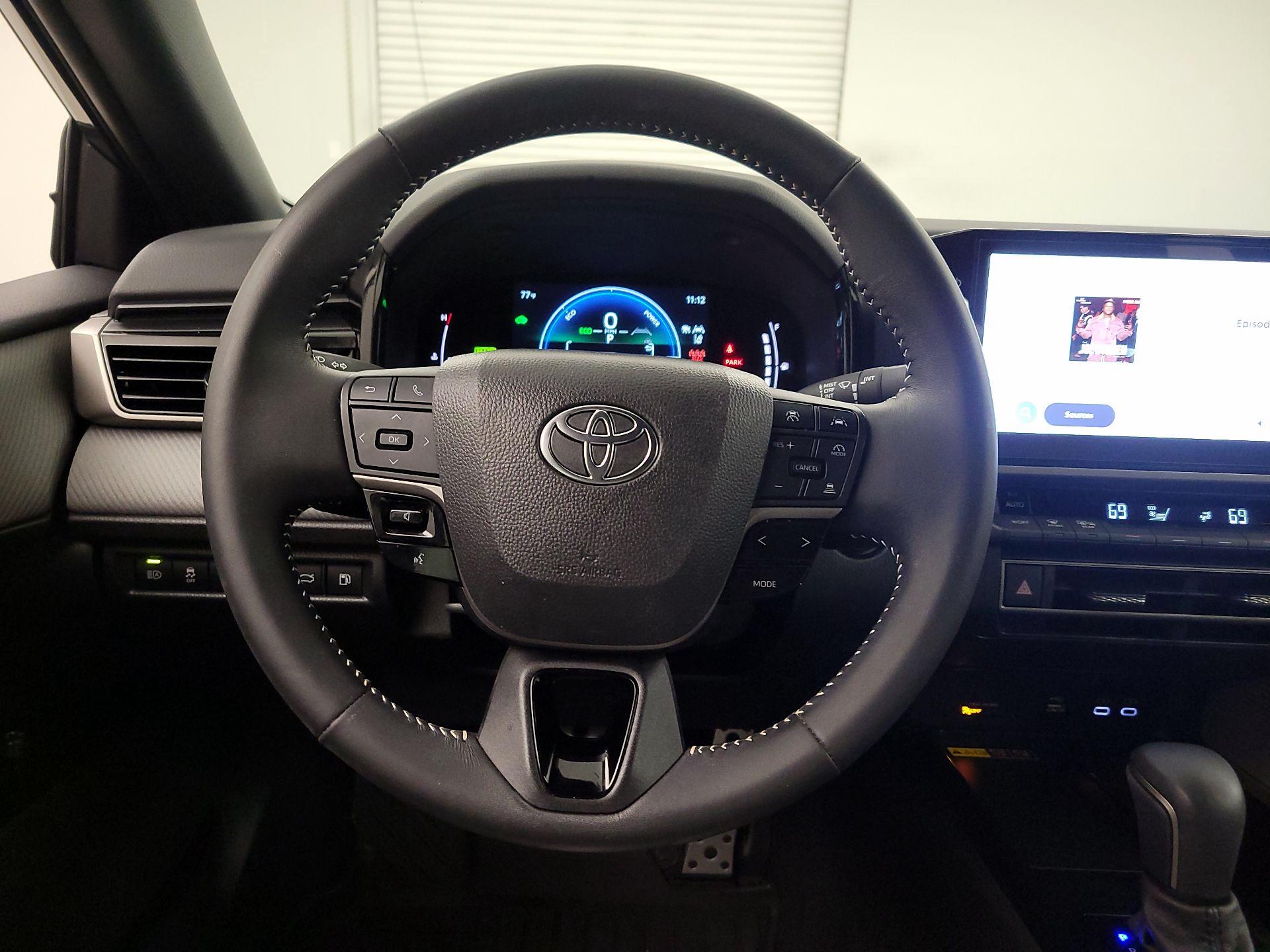 Thumbnail: 2025 Toyota Camry - 10