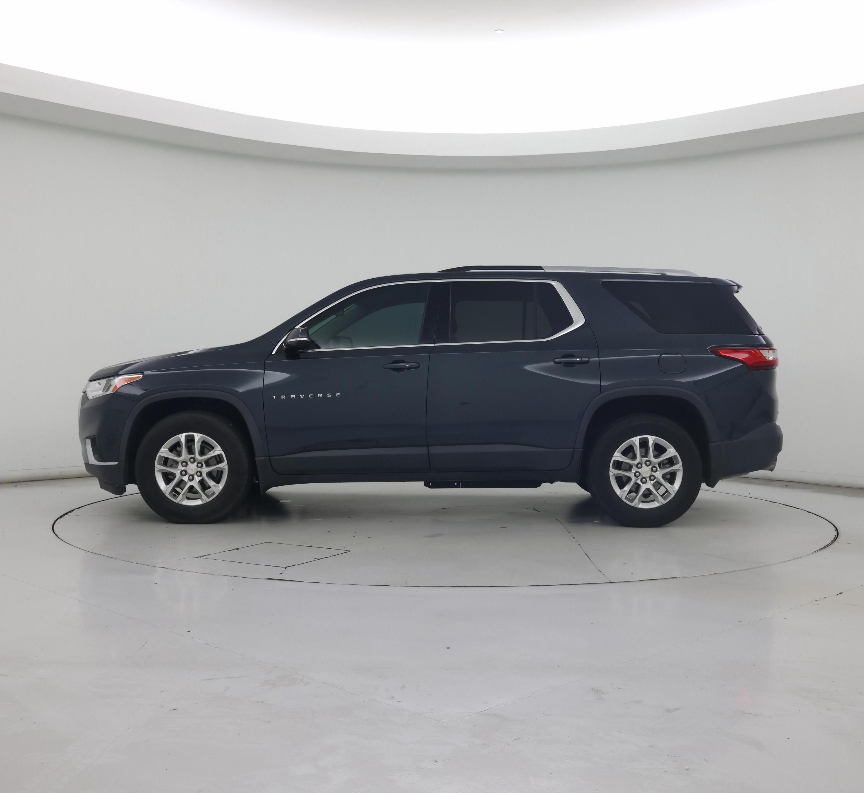 Thumbnail: 2018 Chevrolet Traverse - 3