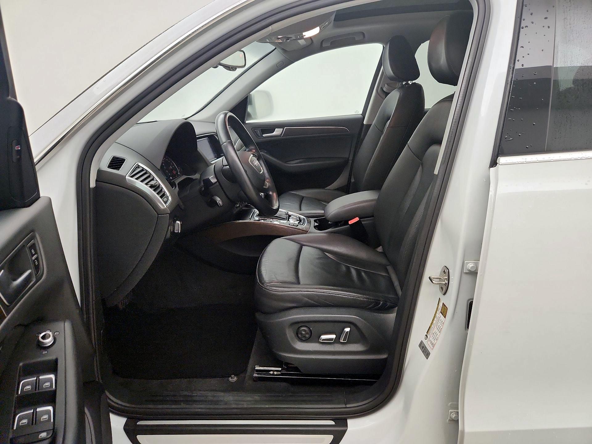 Thumbnail: 2015 Audi Q5 - 11