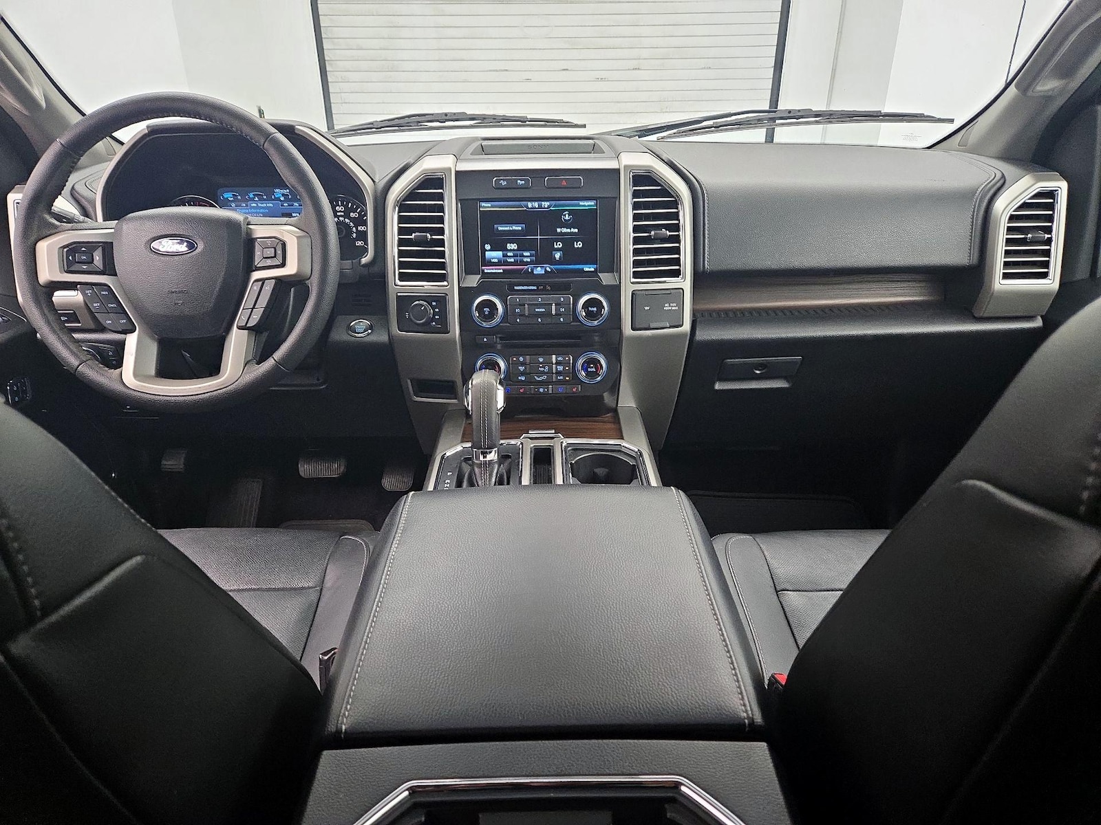 2015 Ford F-150 Lariat - Photo 10