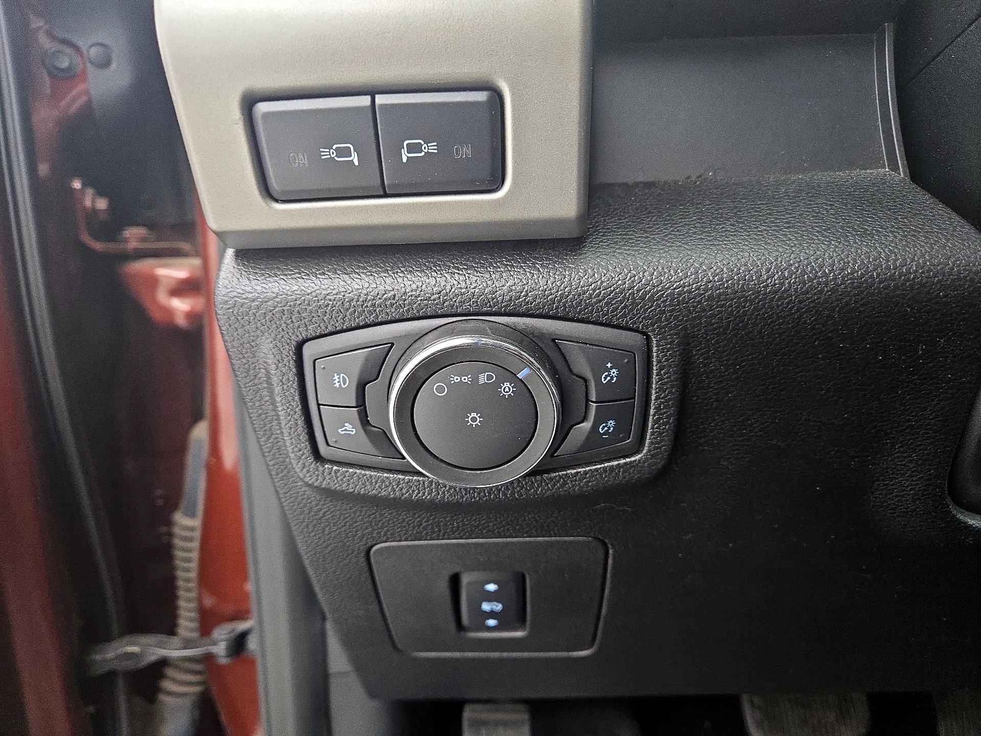Thumbnail: 2015 Ford F-150 - 13