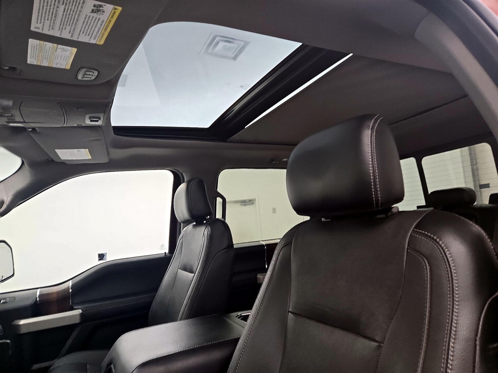 2015 Ford F-150 Lariat - Photo 20