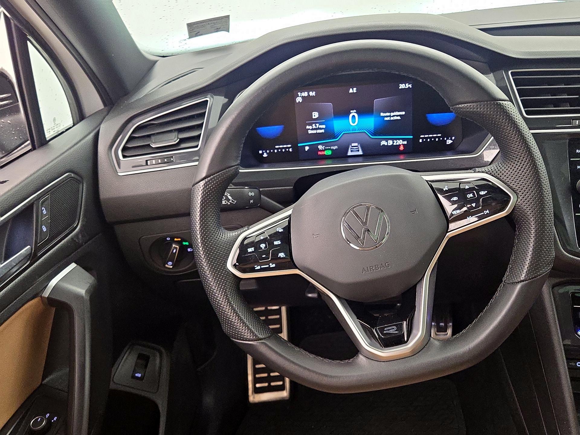 Thumbnail: 2024 Volkswagen Tiguan - 10