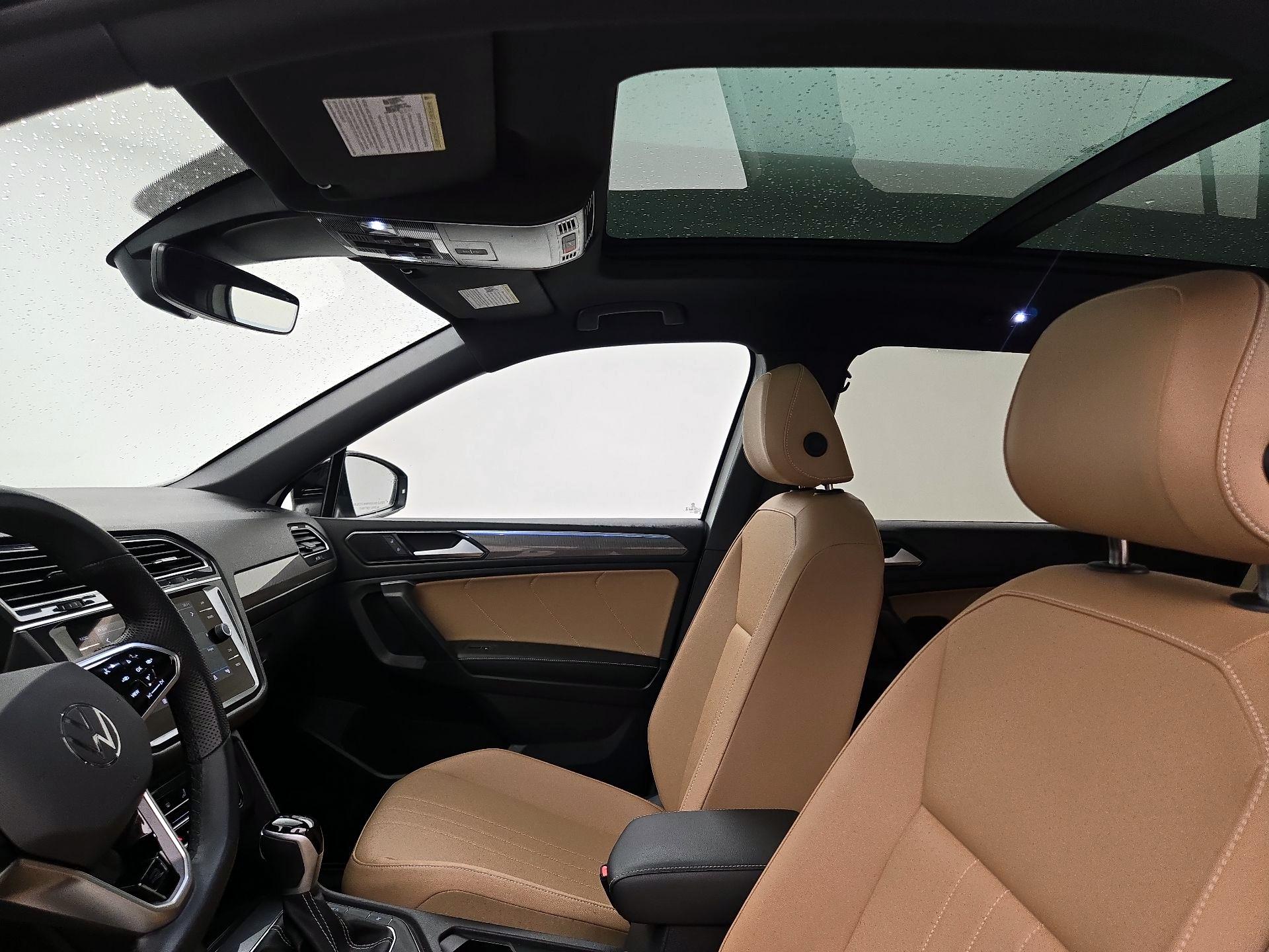Thumbnail: 2024 Volkswagen Tiguan - 19