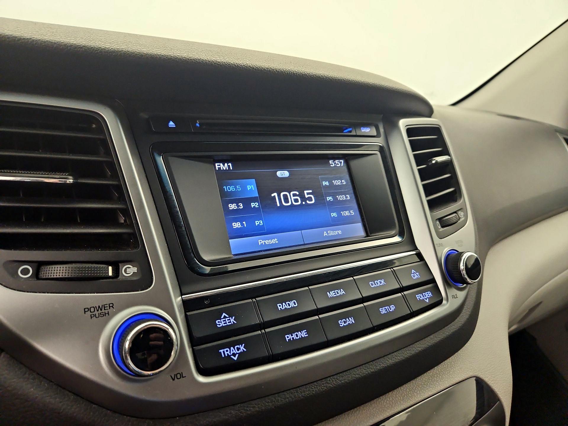 Thumbnail: 2017 Hyundai Tucson - 15