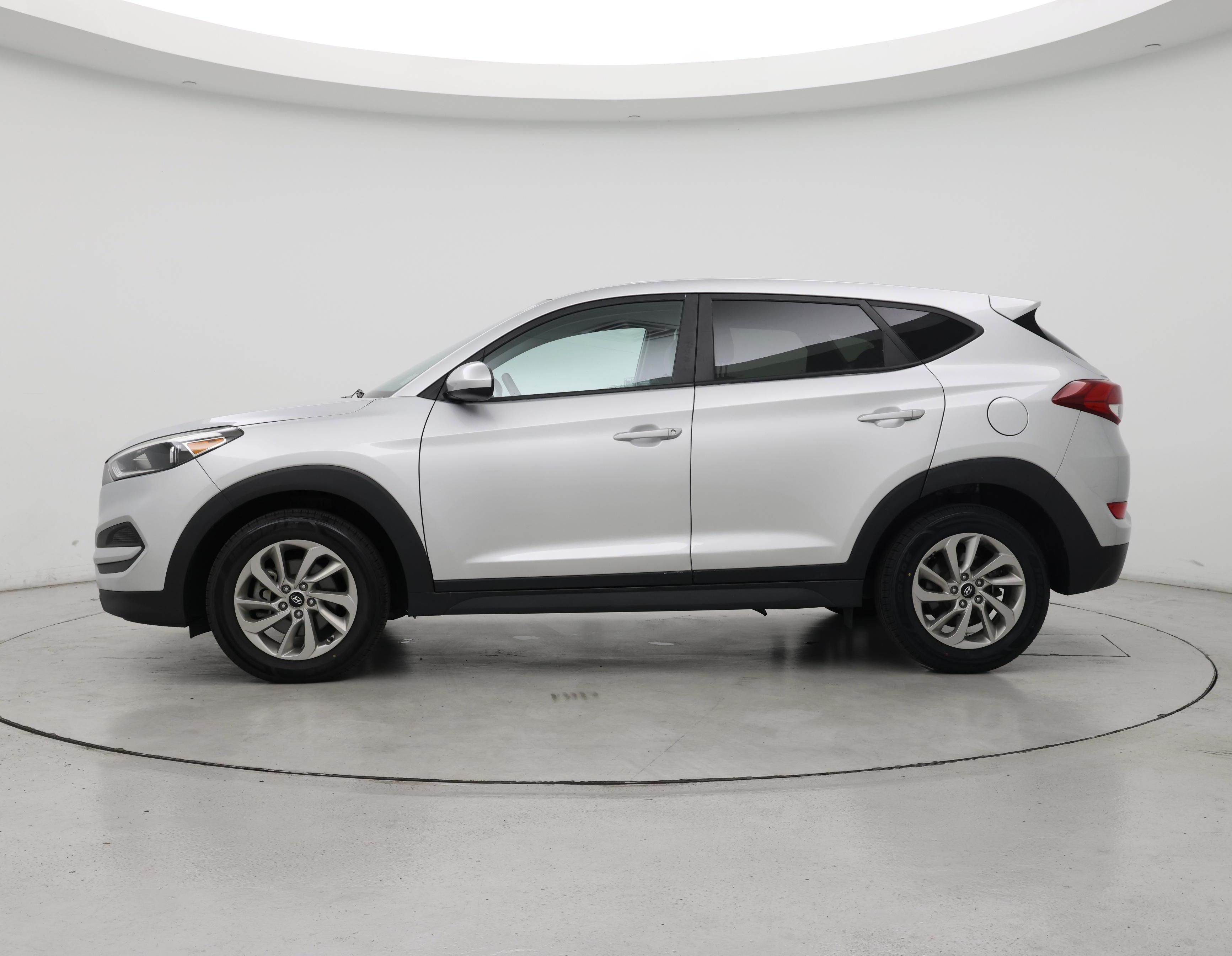Thumbnail: 2017 Hyundai Tucson - 3