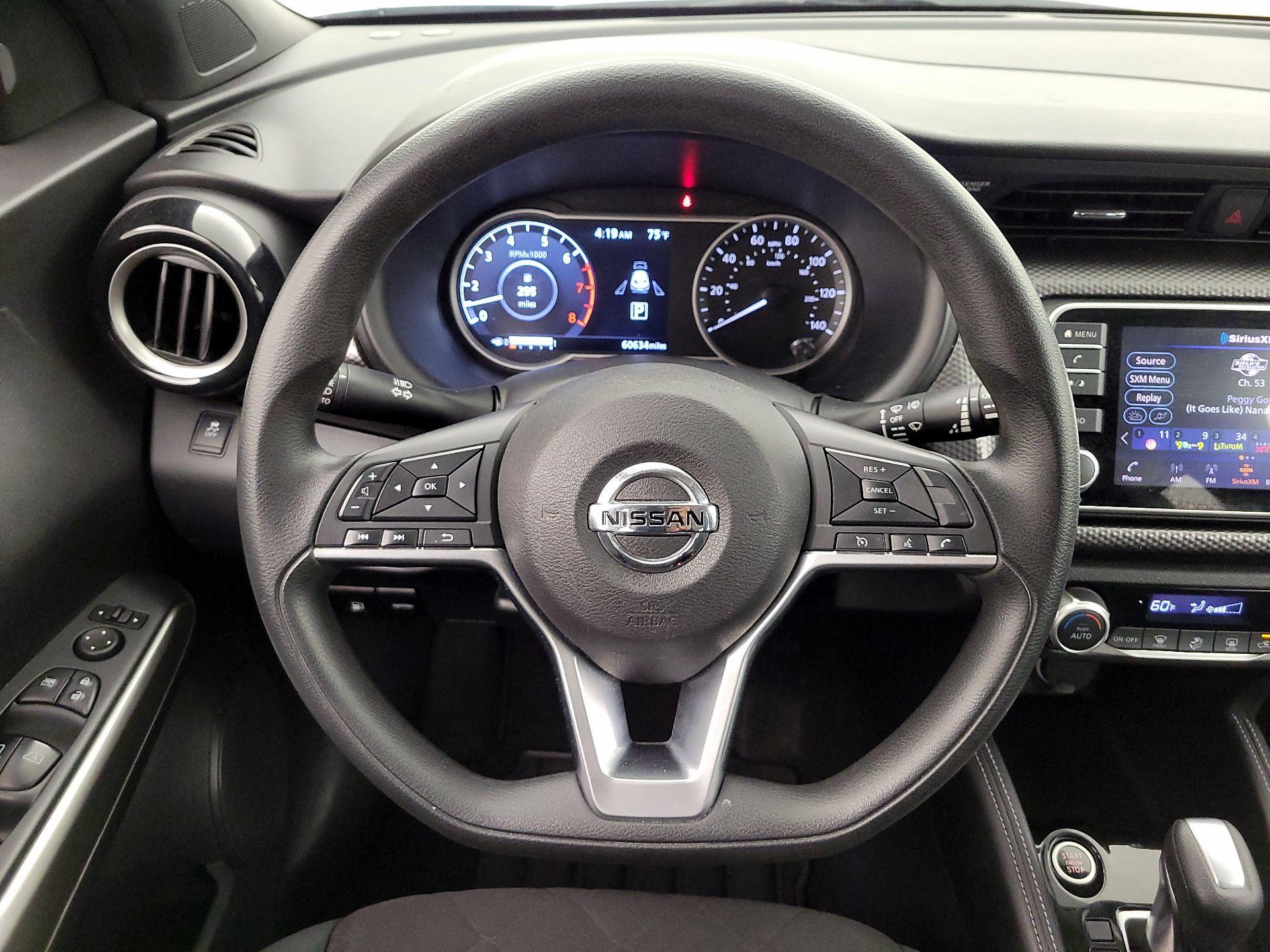 Thumbnail: 2018 Nissan Kicks - 10