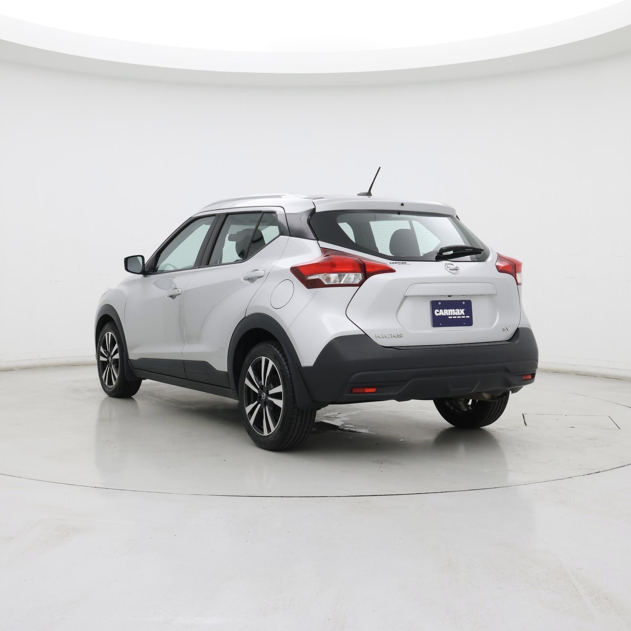Thumbnail: 2018 Nissan Kicks - 2
