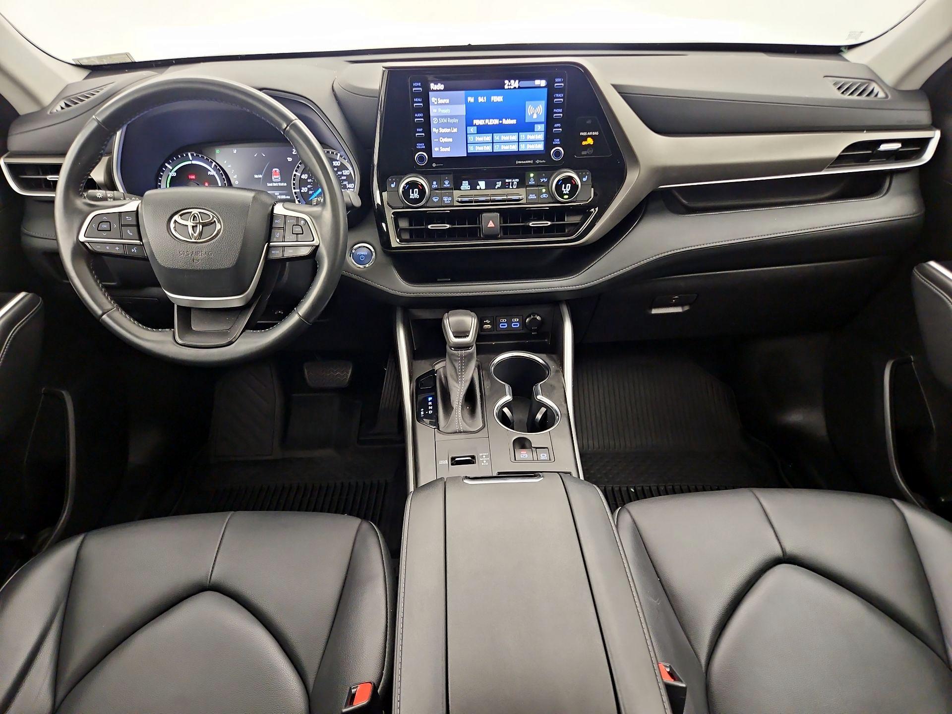 Thumbnail: 2022 Toyota Highlander - 9