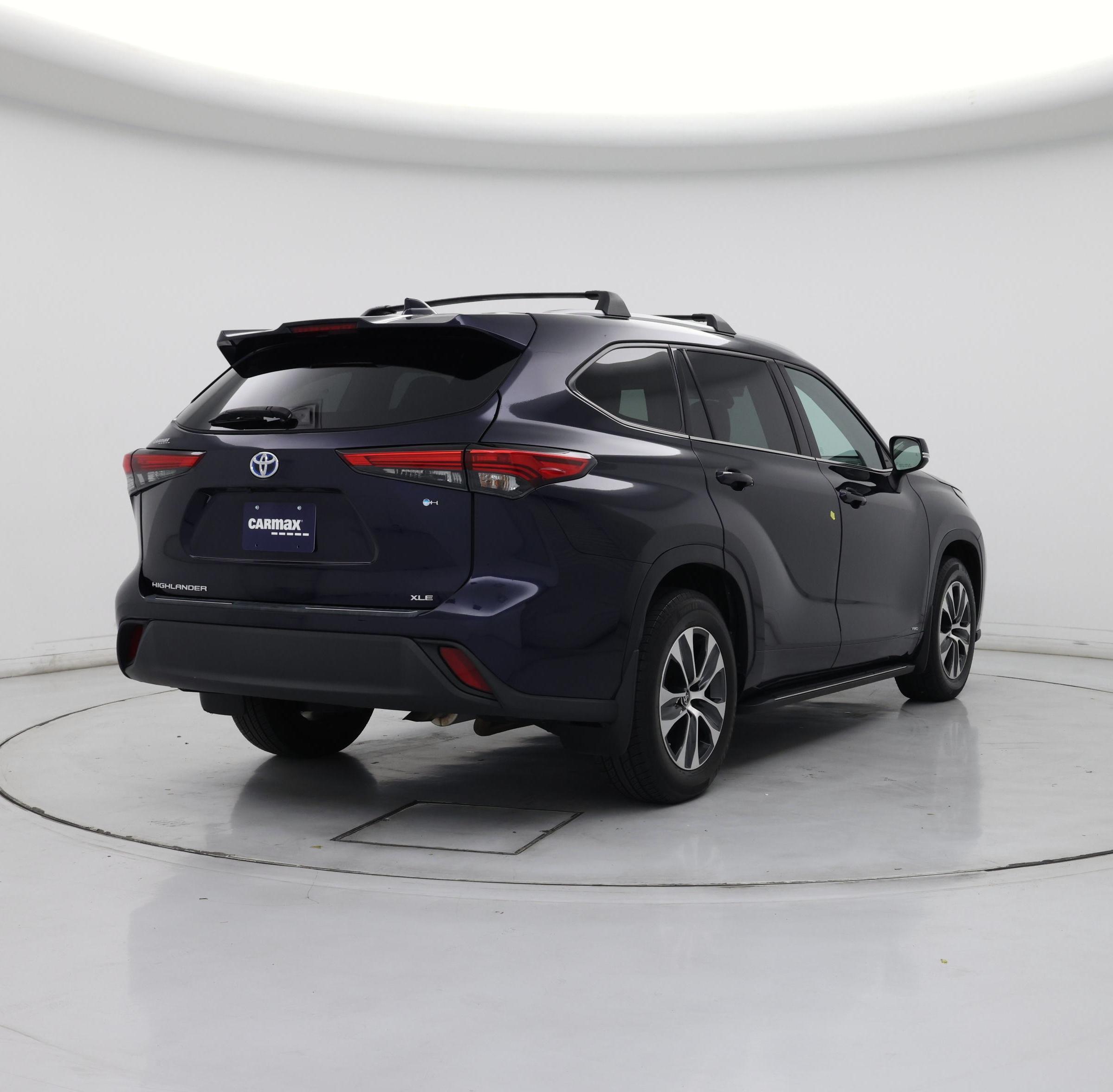 Thumbnail: 2022 Toyota Highlander - 8