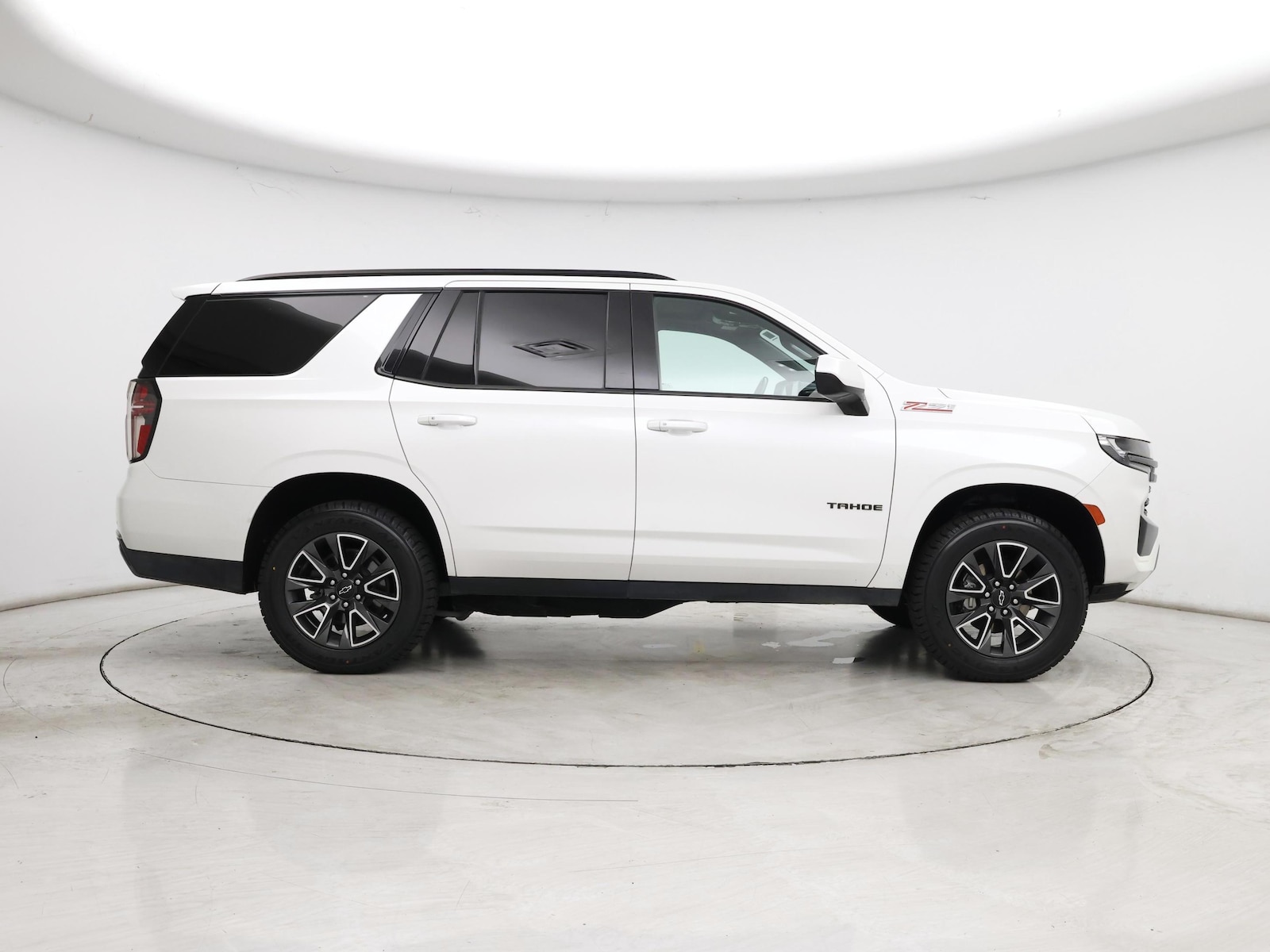 2021 Chevrolet Tahoe Z71 - Photo 8