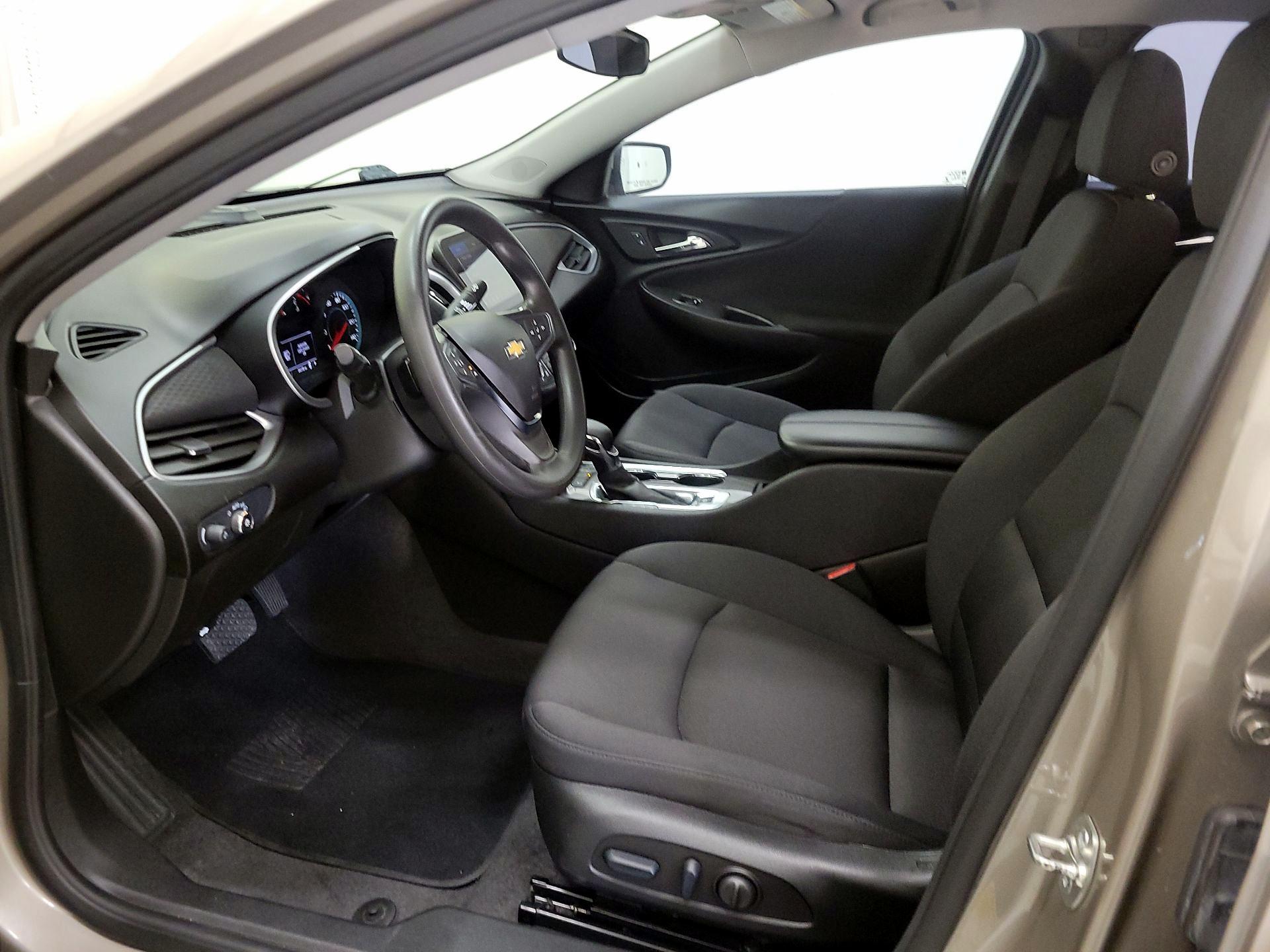 Thumbnail: 2024 Chevrolet Malibu - 11