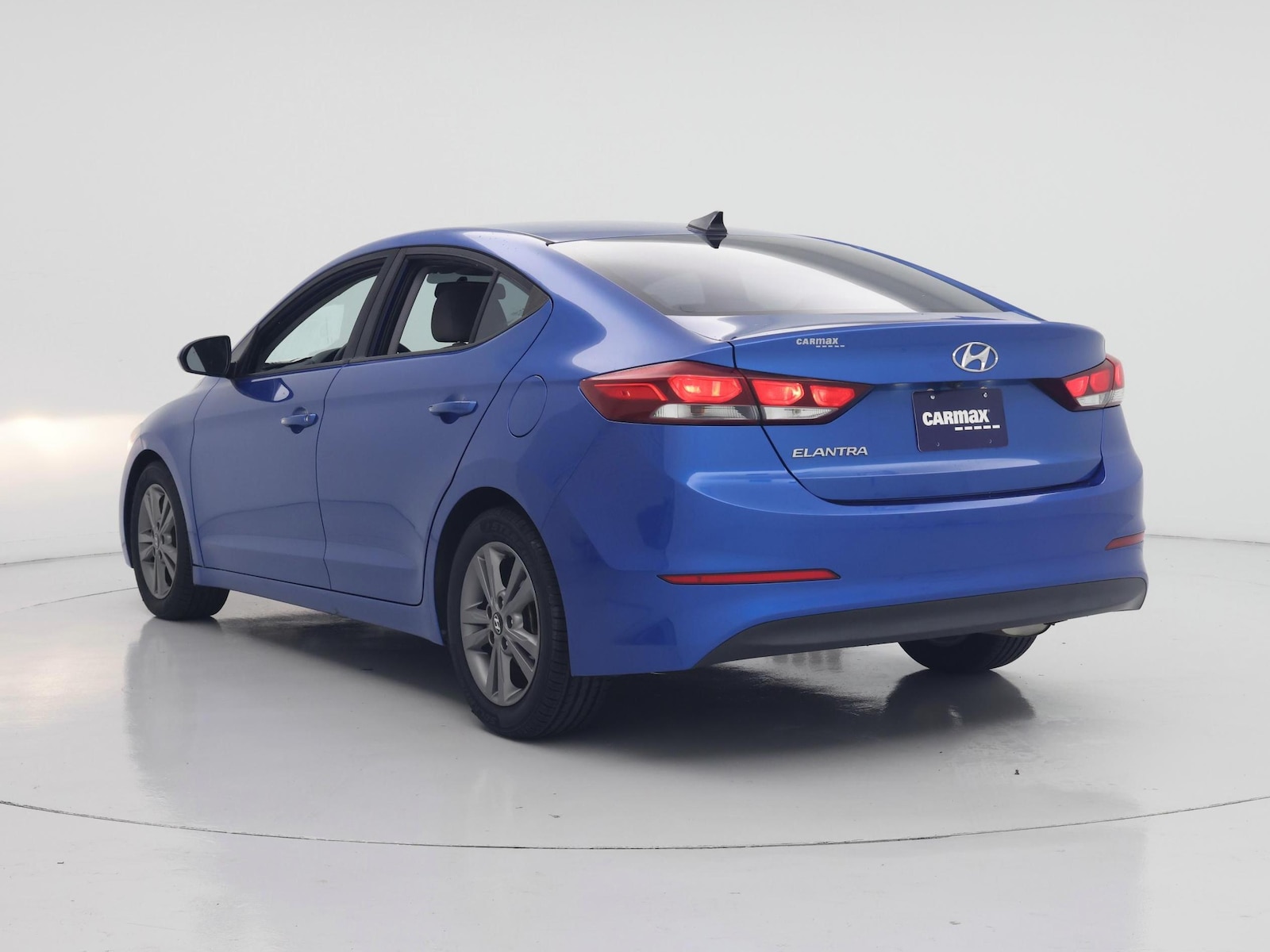 2018 Hyundai Elantra SEL - Photo 3