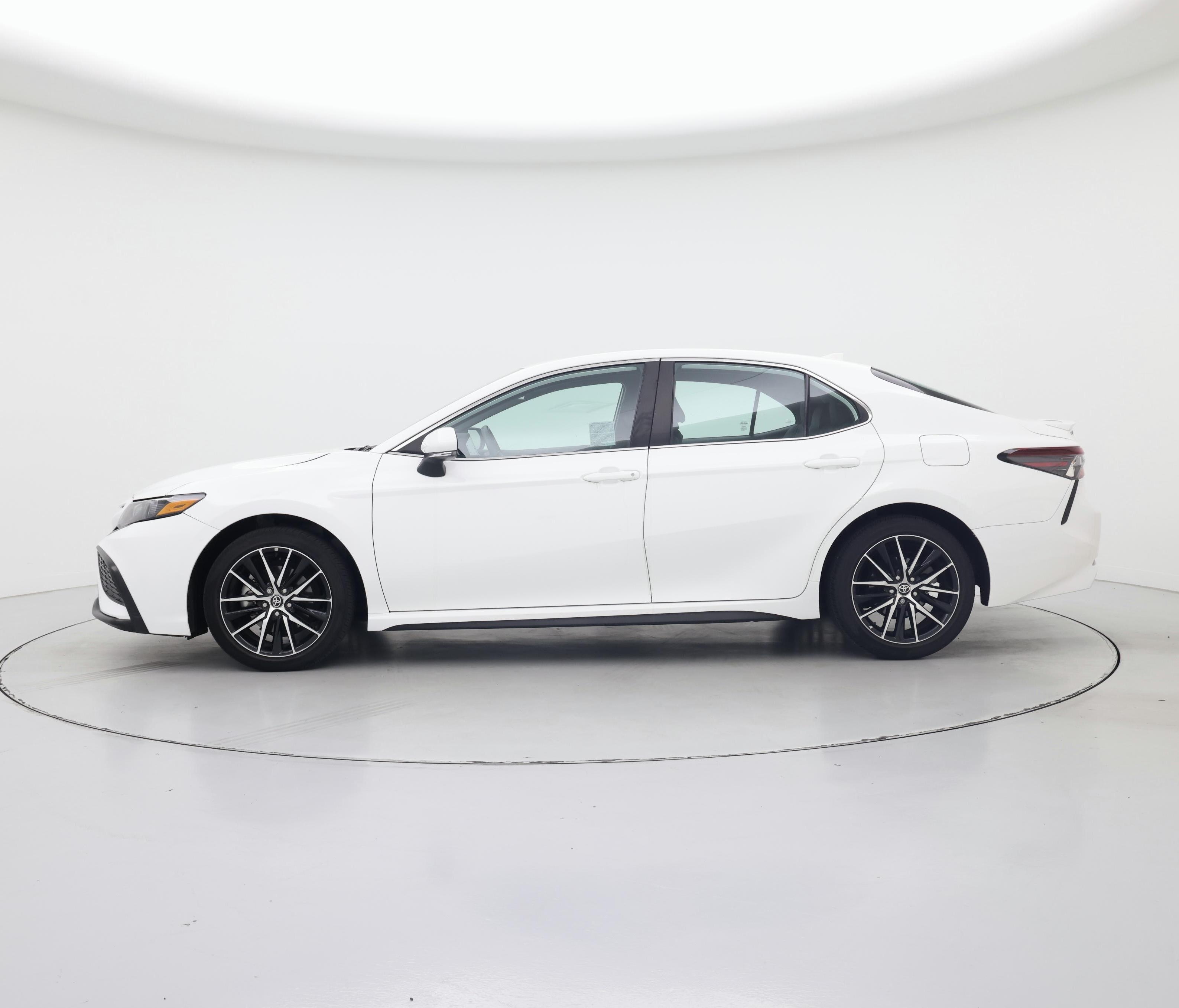 Thumbnail: 2024 Toyota Camry - 3