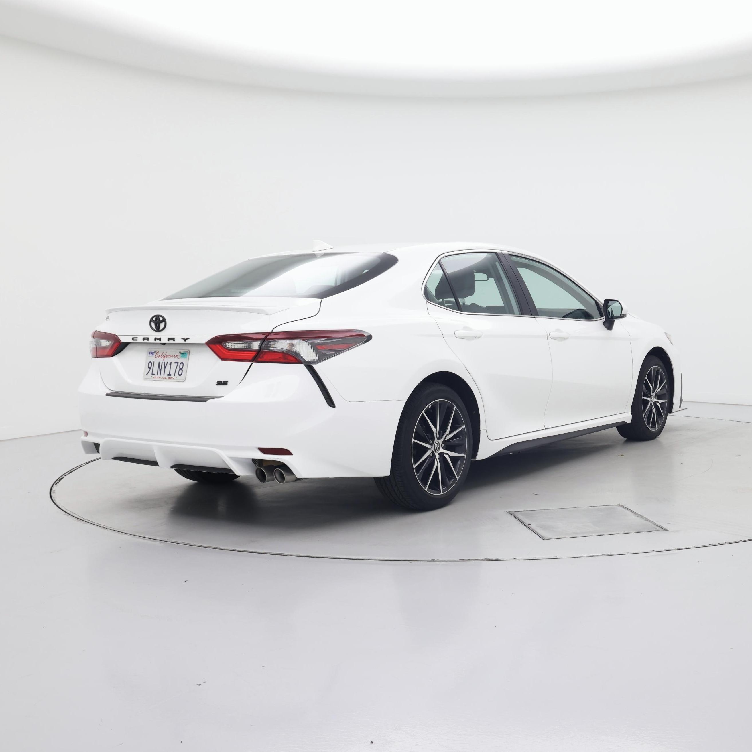 Thumbnail: 2024 Toyota Camry - 8