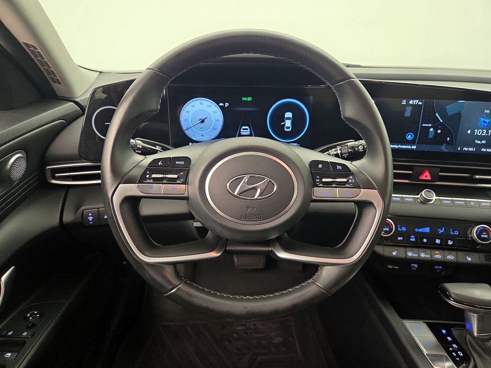 Thumbnail: 2023 Hyundai Elantra - 10