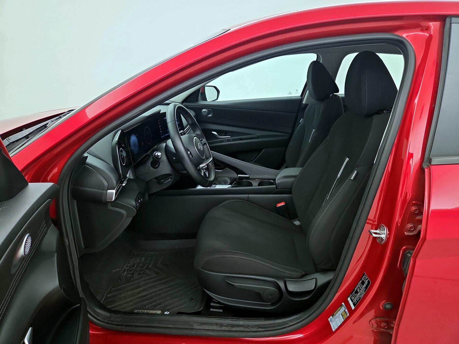 Thumbnail: 2023 Hyundai Elantra - 11