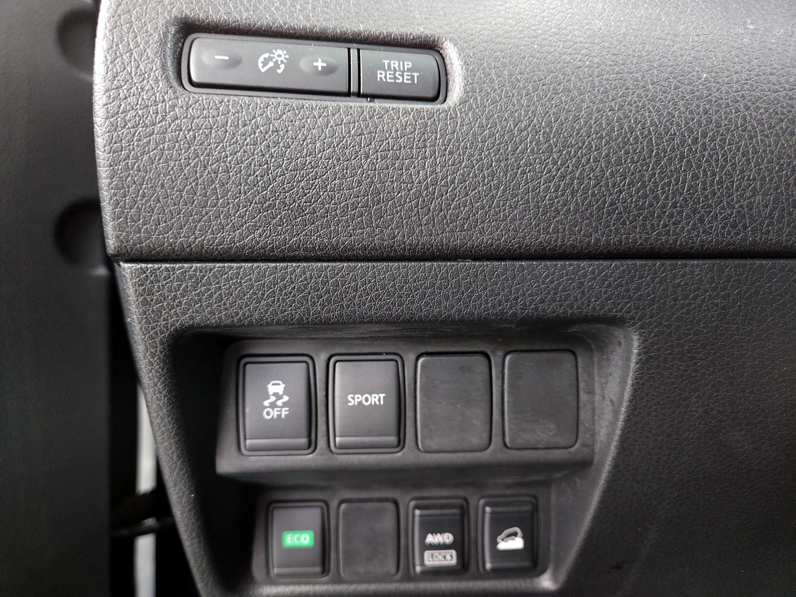 2016 Nissan Rogue S - Photo 14
