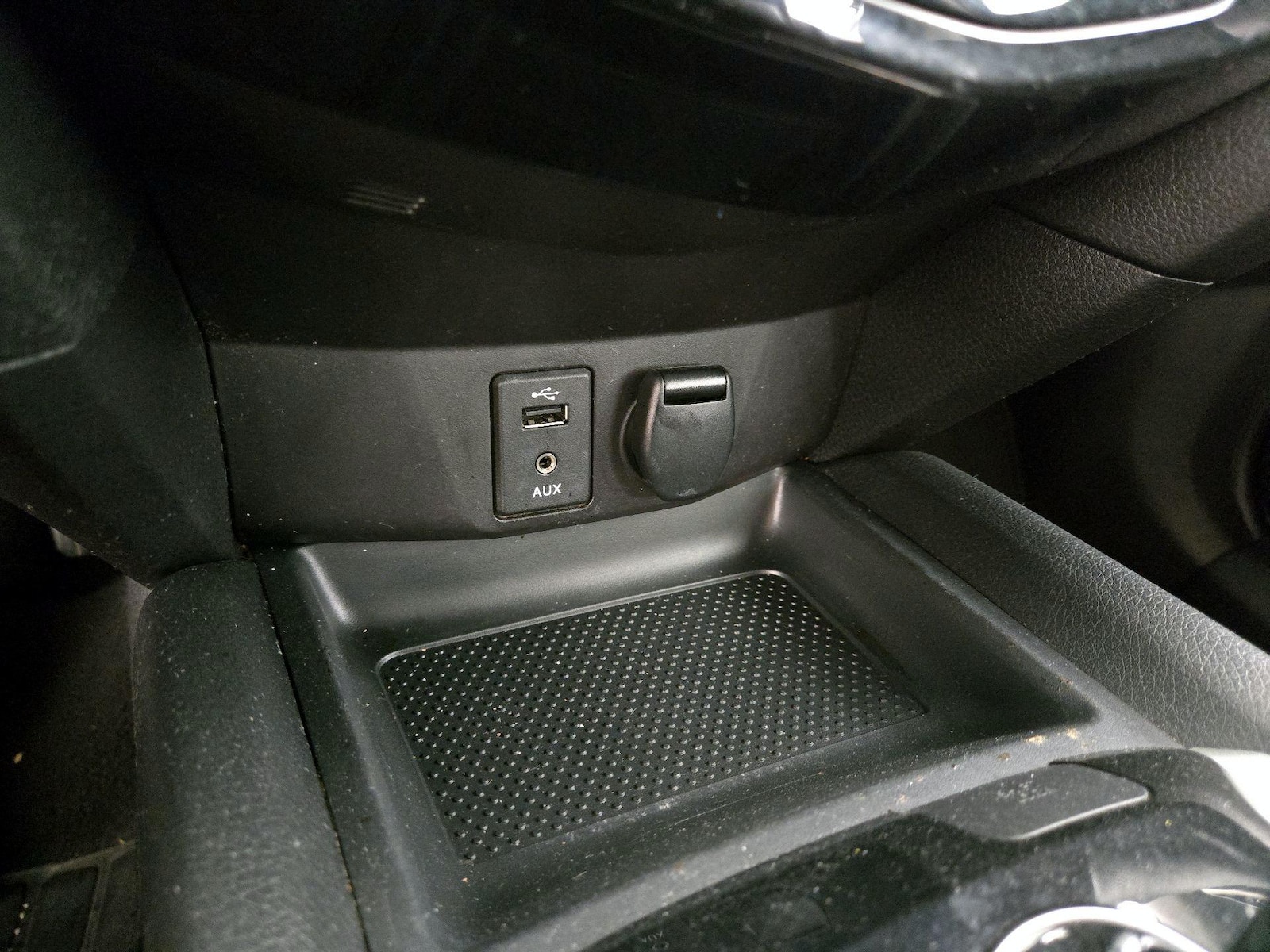 2016 Nissan Rogue S - Photo 19
