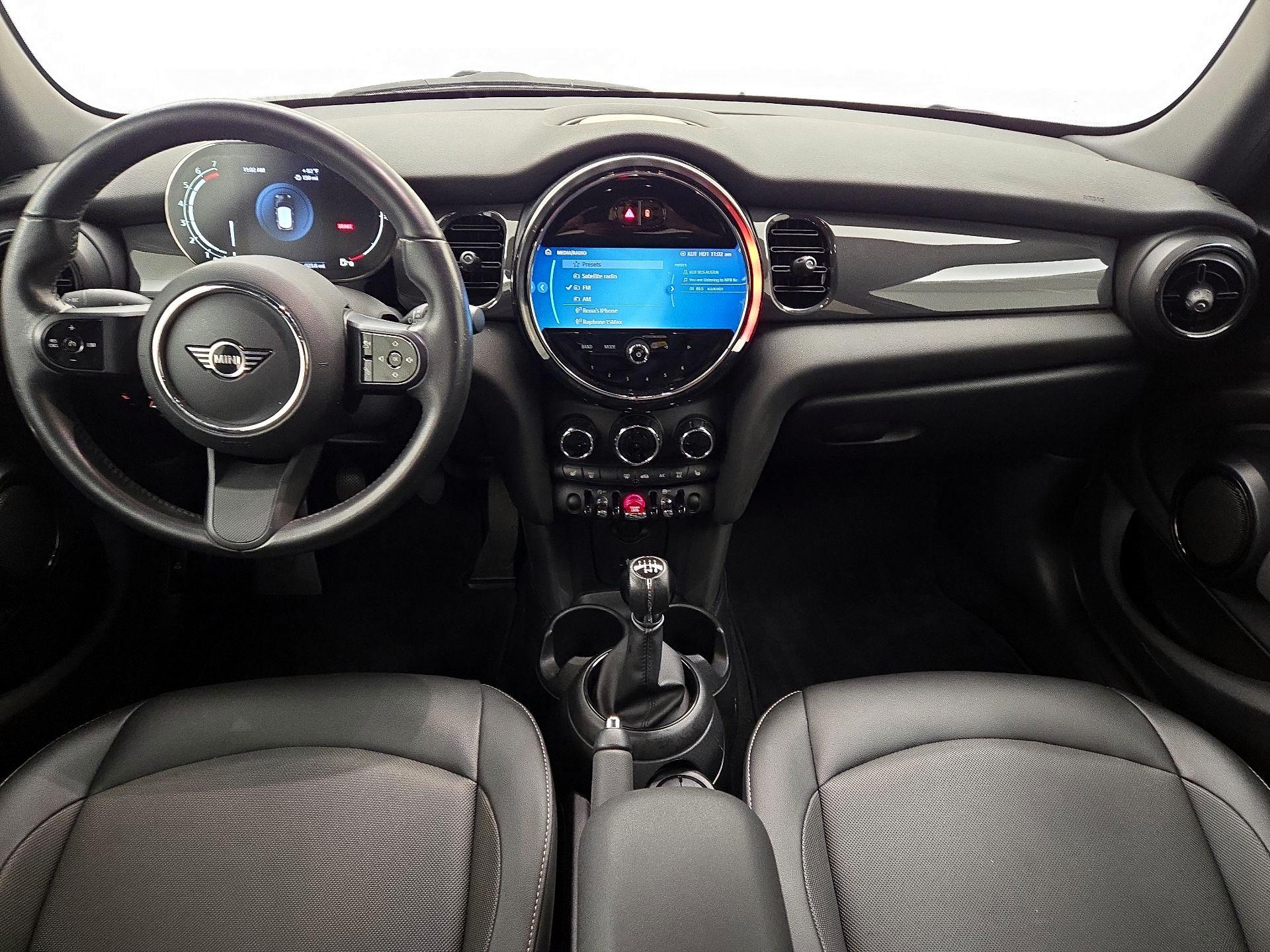Thumbnail: 2022 MINI Cooper Hardtop - 9