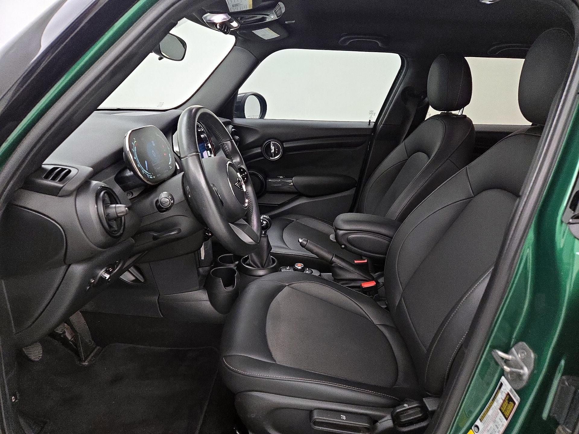 Thumbnail: 2022 MINI Cooper Hardtop - 11