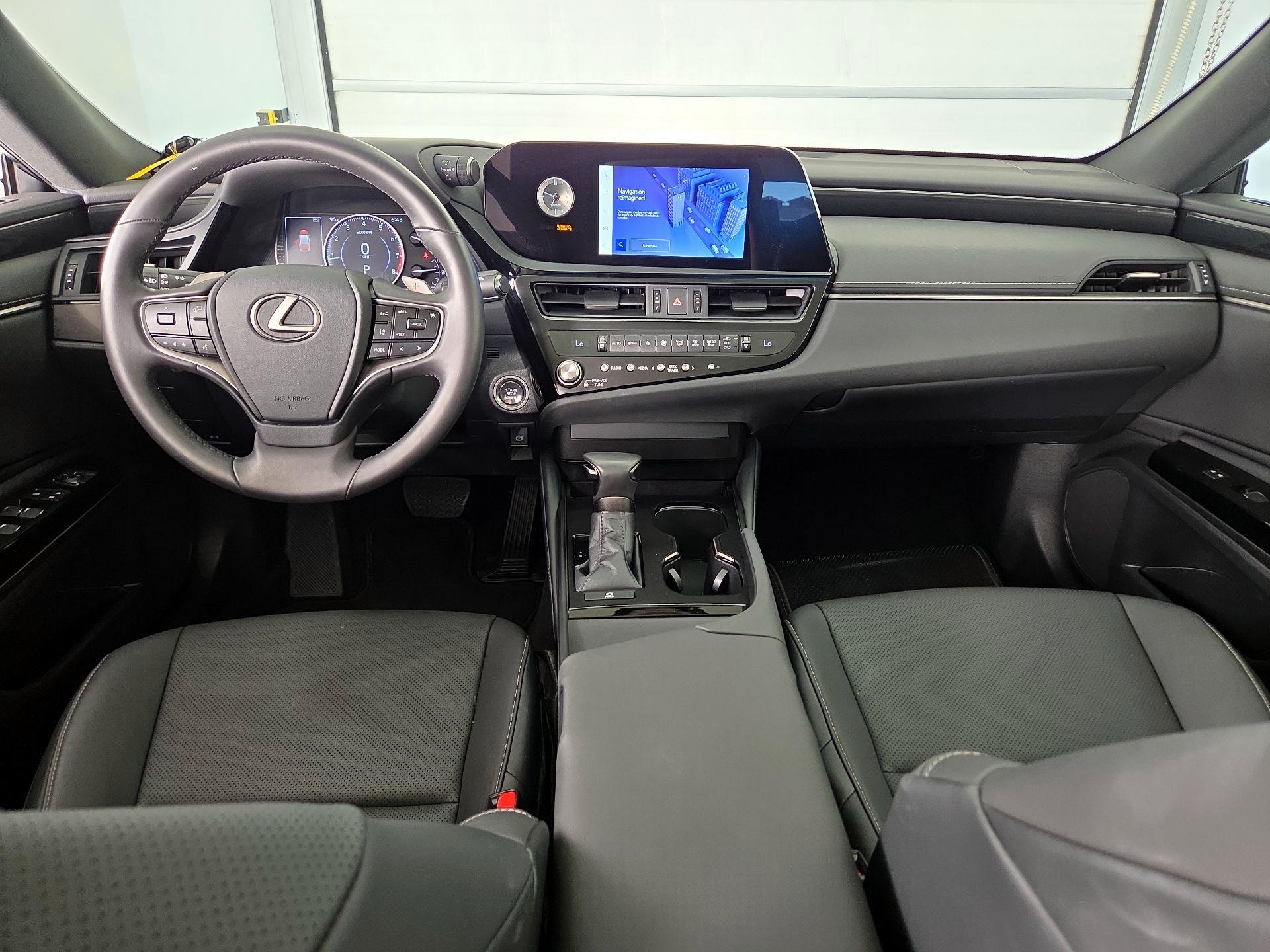 Thumbnail: 2024 Lexus ES - 9