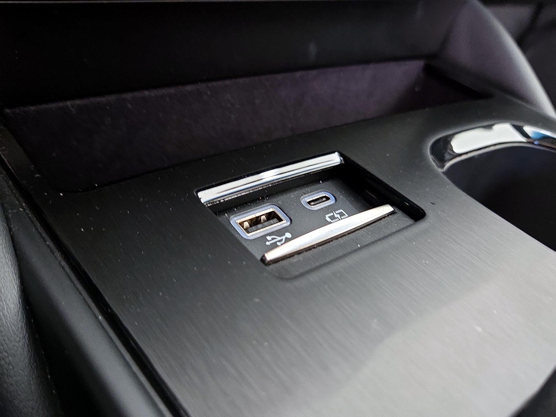 Thumbnail: 2024 Lexus ES - 18