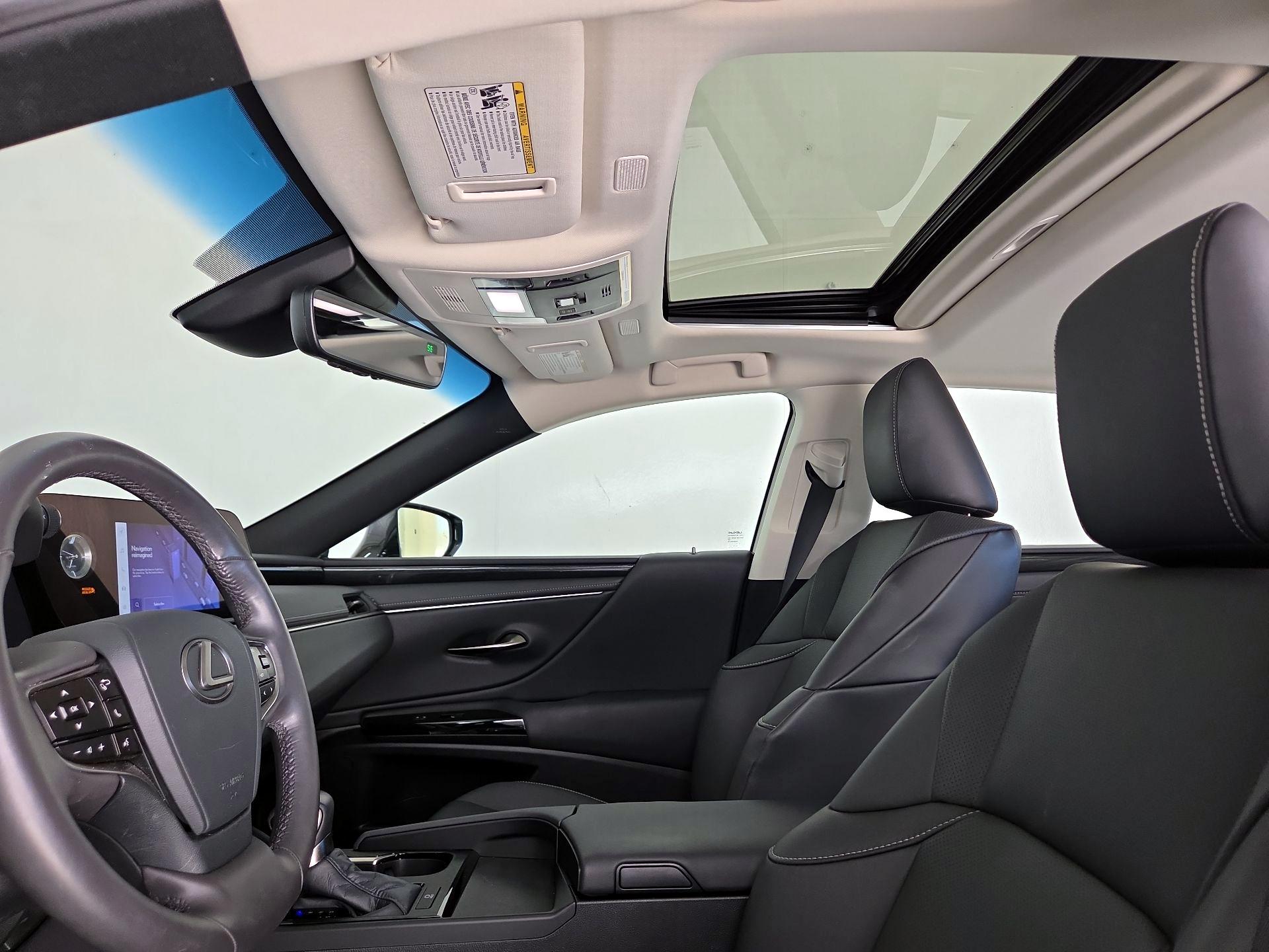Thumbnail: 2024 Lexus ES - 19