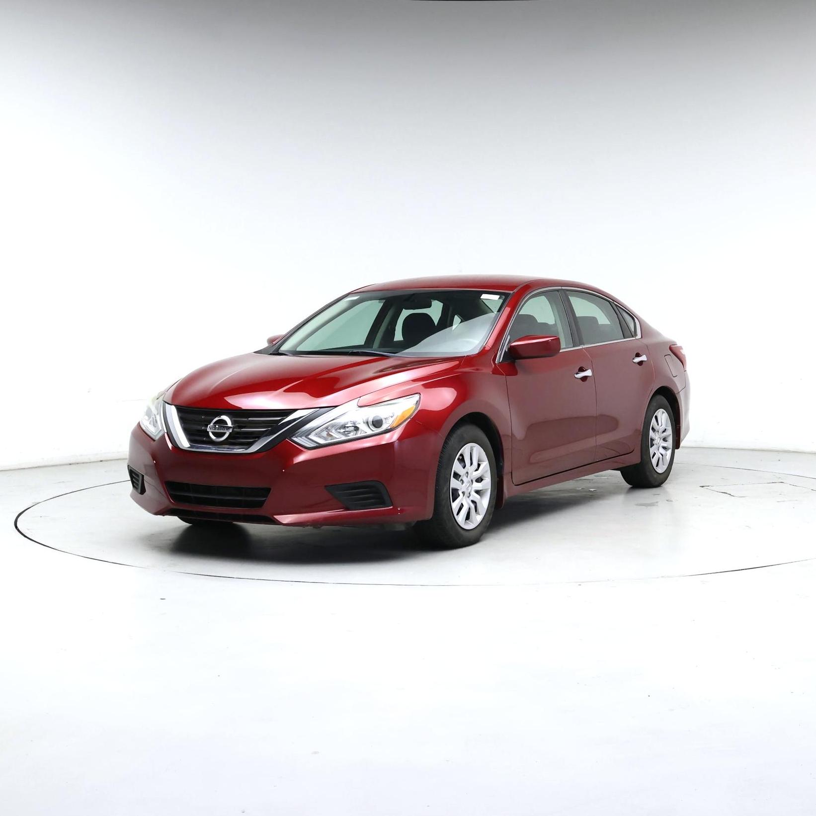 Thumbnail: 2018 Nissan Altima - 4