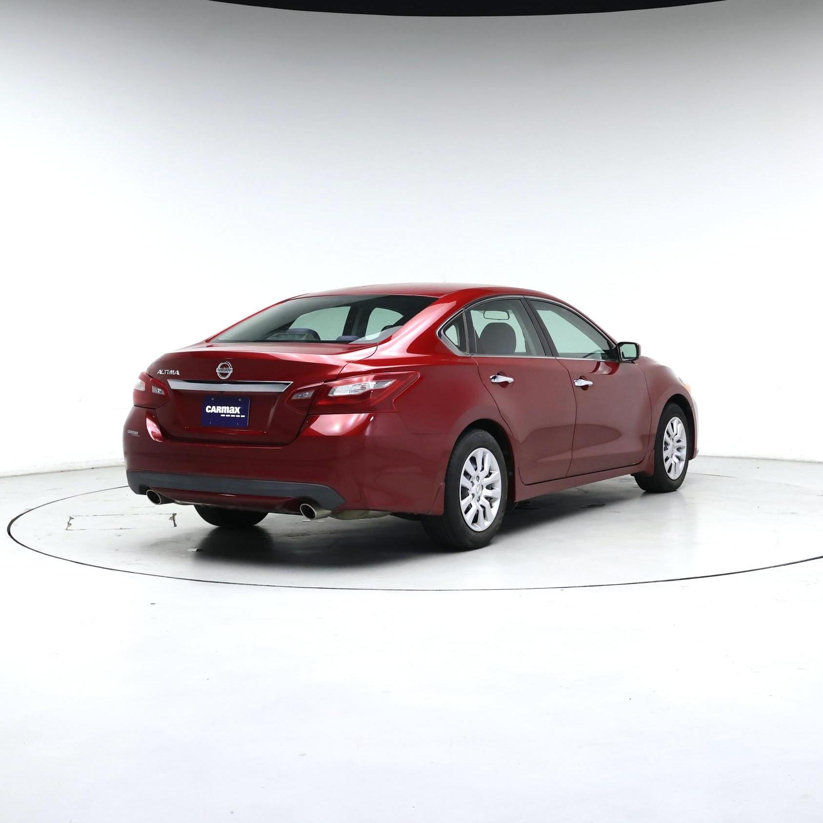 Thumbnail: 2018 Nissan Altima - 8