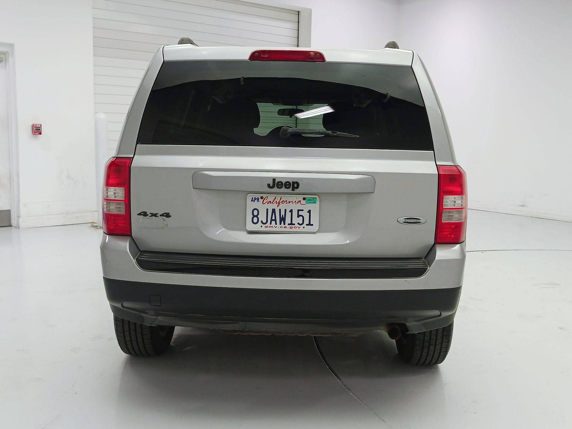 Thumbnail: 2015 Jeep Patriot - 6