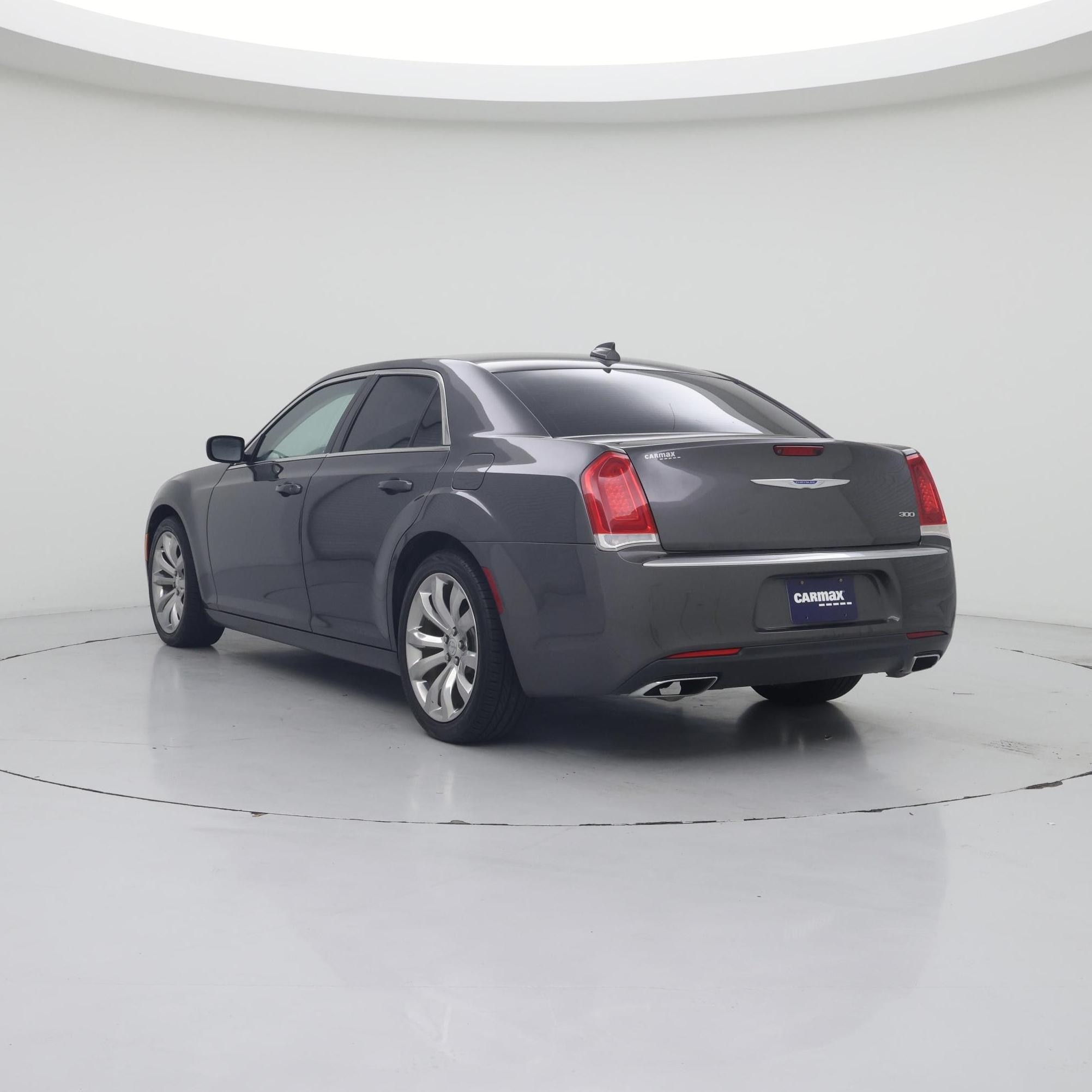 Thumbnail: 2018 Chrysler 300 - 2