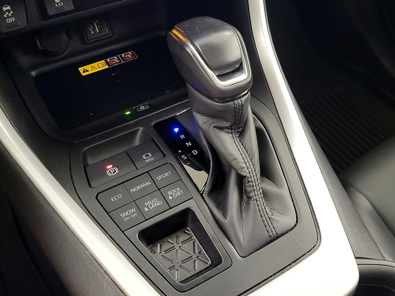 2024 Toyota RAV4 XLE Premium - Photo 18