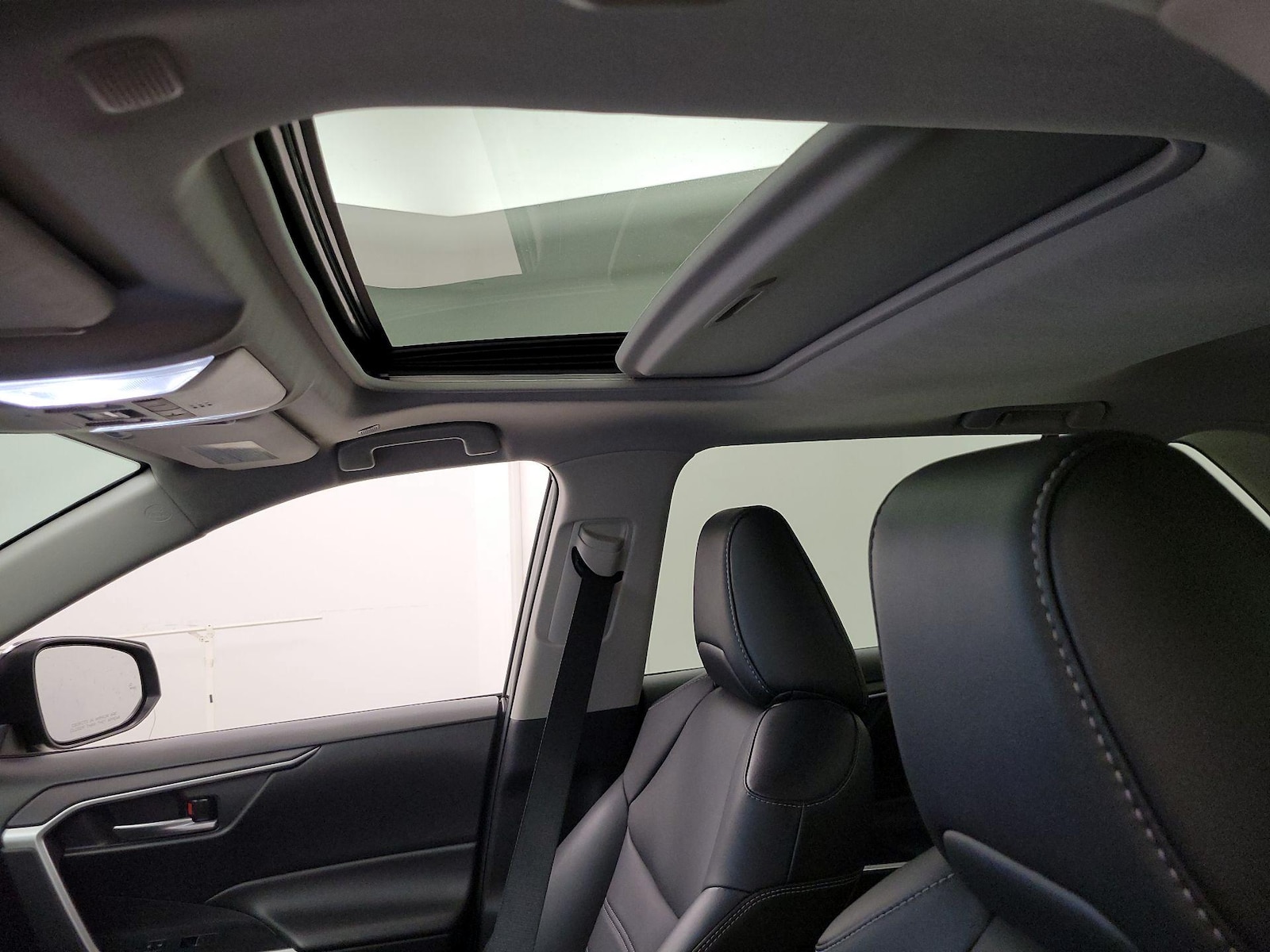 2024 Toyota RAV4 XLE Premium - Photo 20