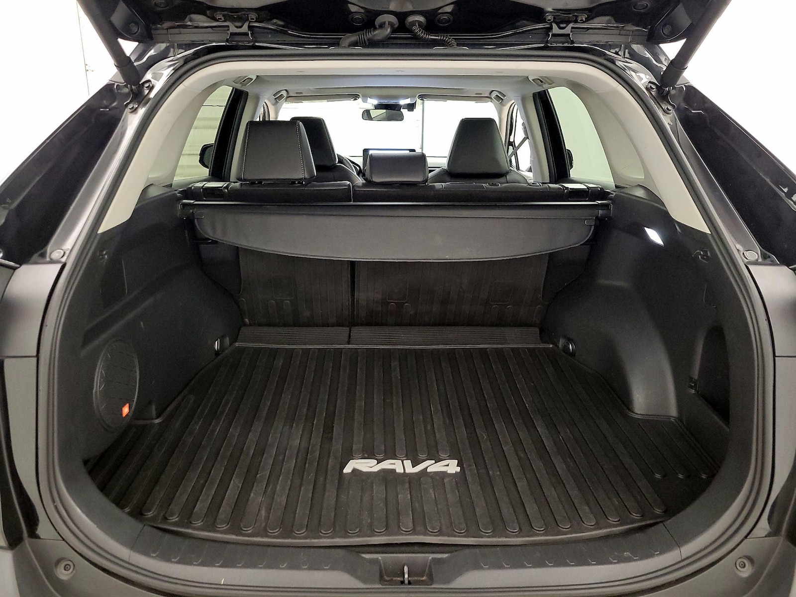 2024 Toyota RAV4 XLE Premium - Photo 22