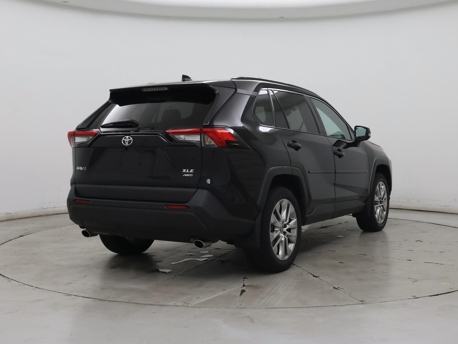 2024 Toyota RAV4 XLE Premium - Photo 9