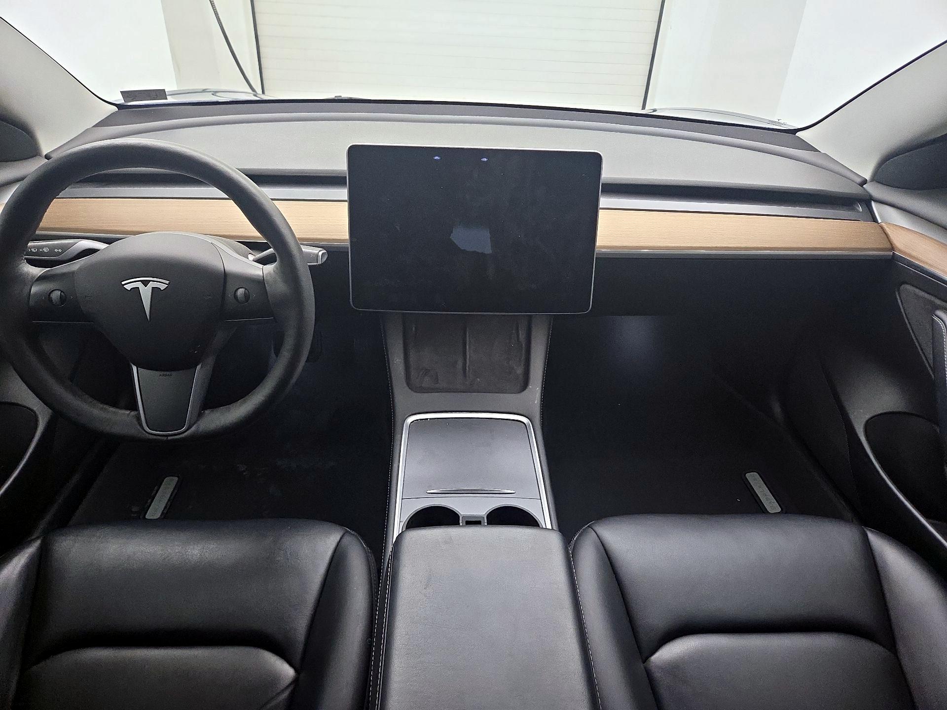 Thumbnail: 2022 Tesla Model 3 - 9