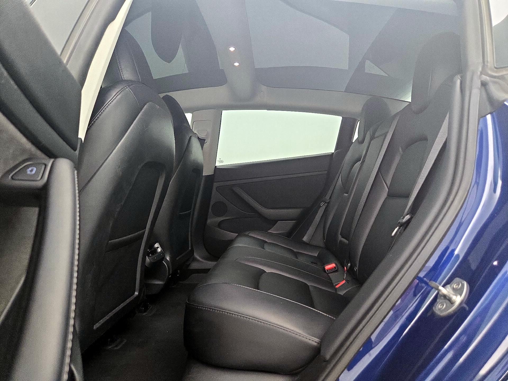 Thumbnail: 2022 Tesla Model 3 - 20
