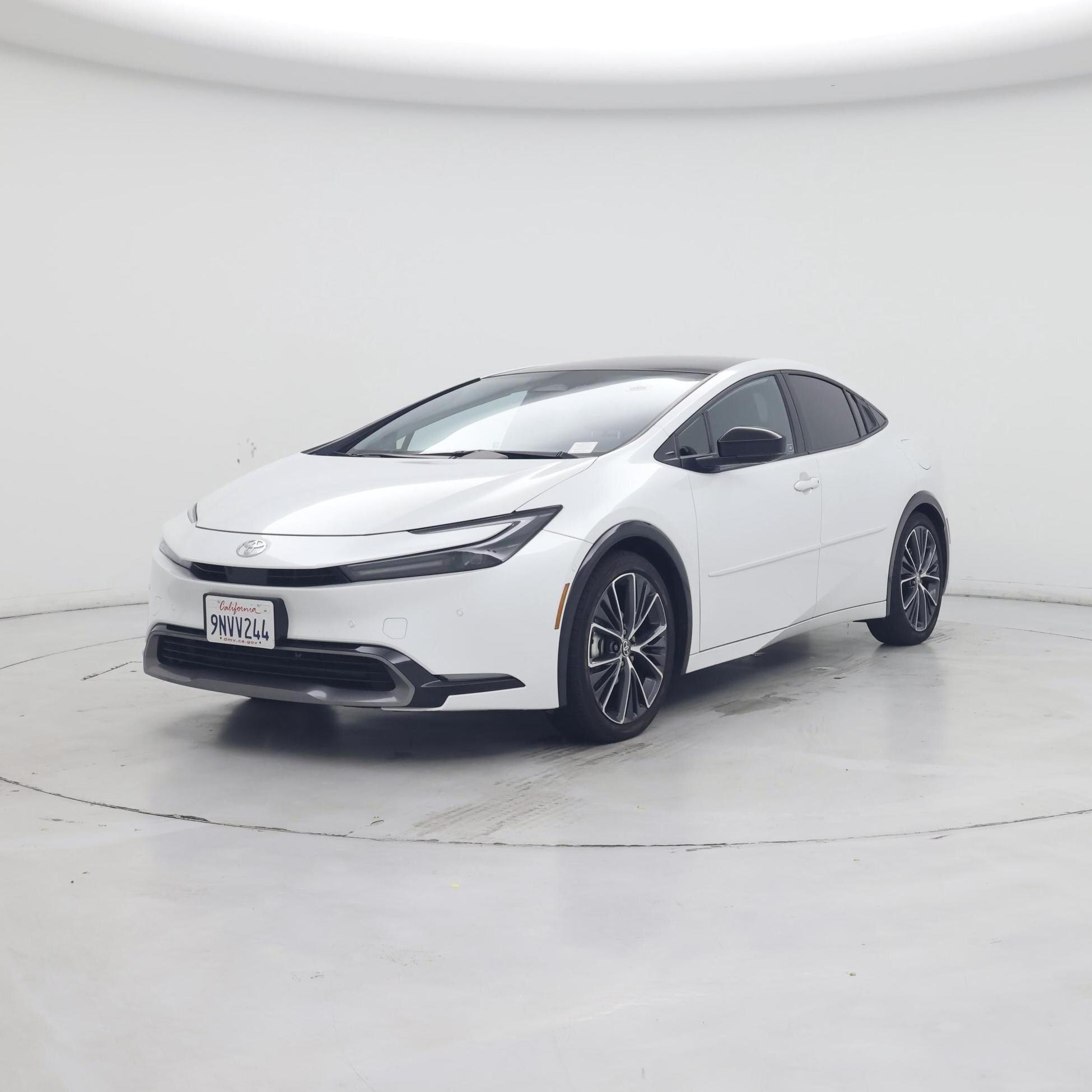 Thumbnail: 2024 Toyota Prius - 4
