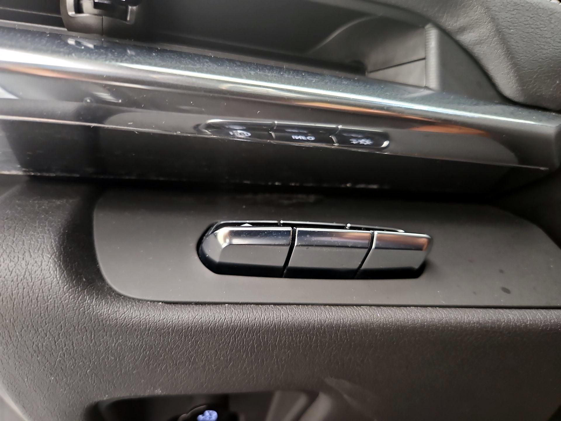 Thumbnail: 2020 Chevrolet Corvette - 13