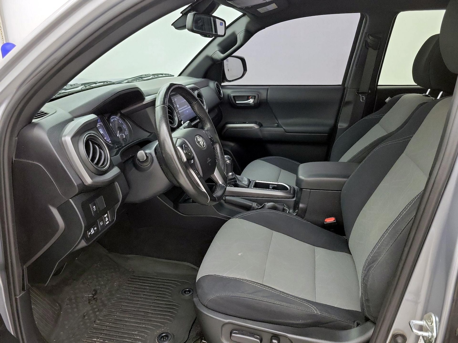 2021 Toyota Tacoma TRD Sport - Photo 12