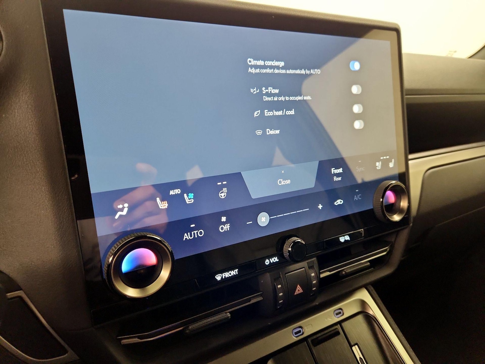 2024 Lexus GX Premium - Photo 18